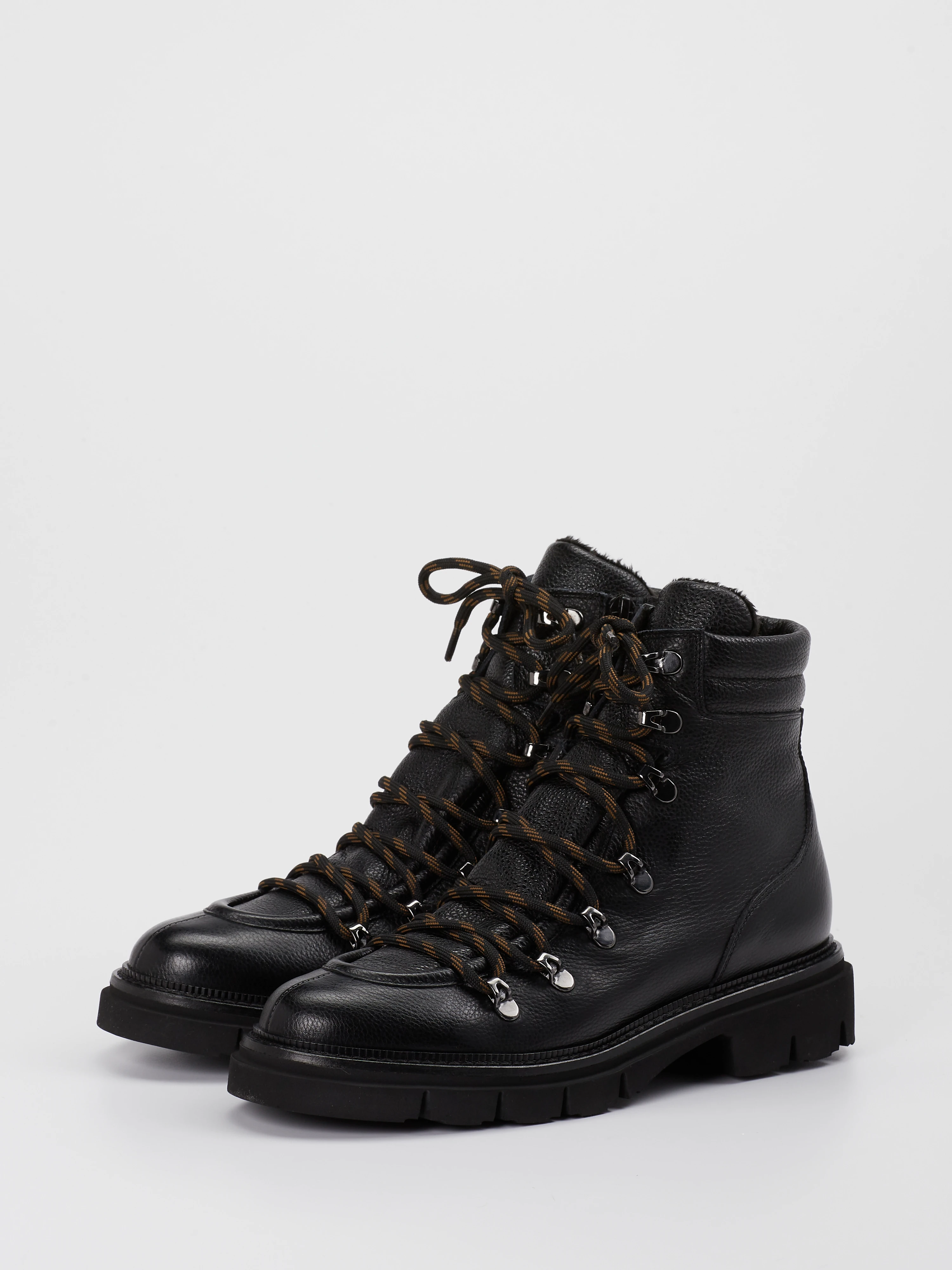 Schnürstiefelette