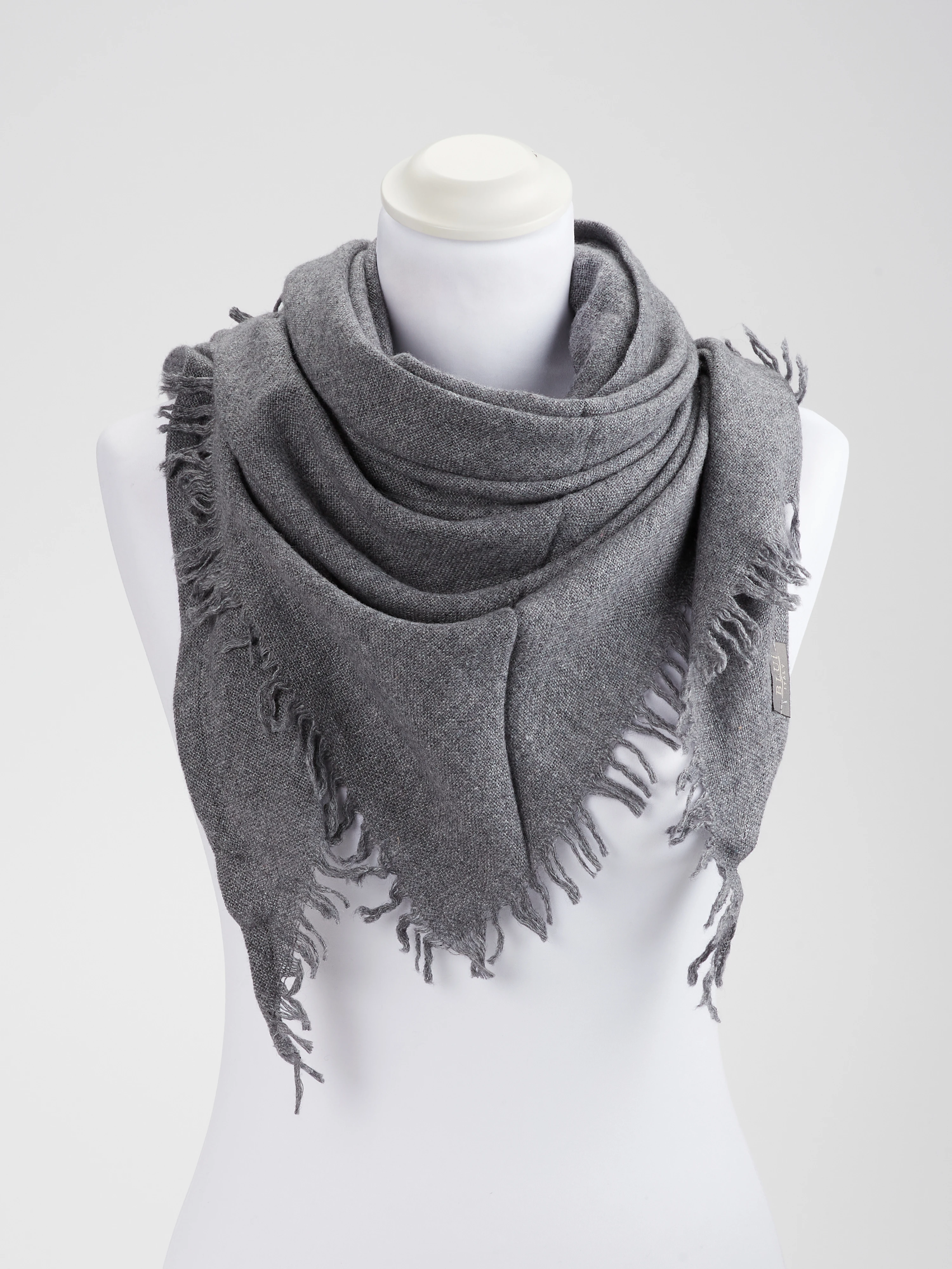 Dreieckstuch grau 9324459000301