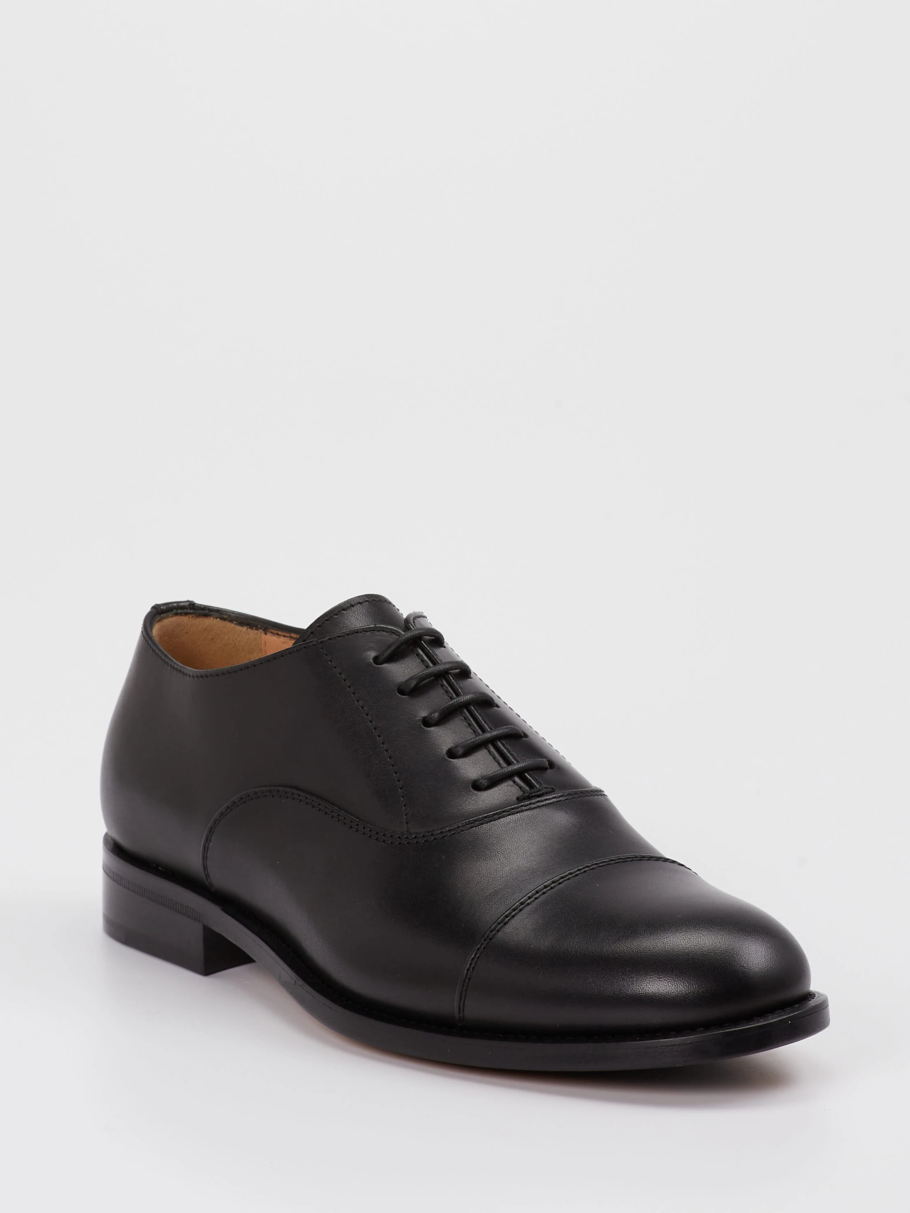 Schnürschuh