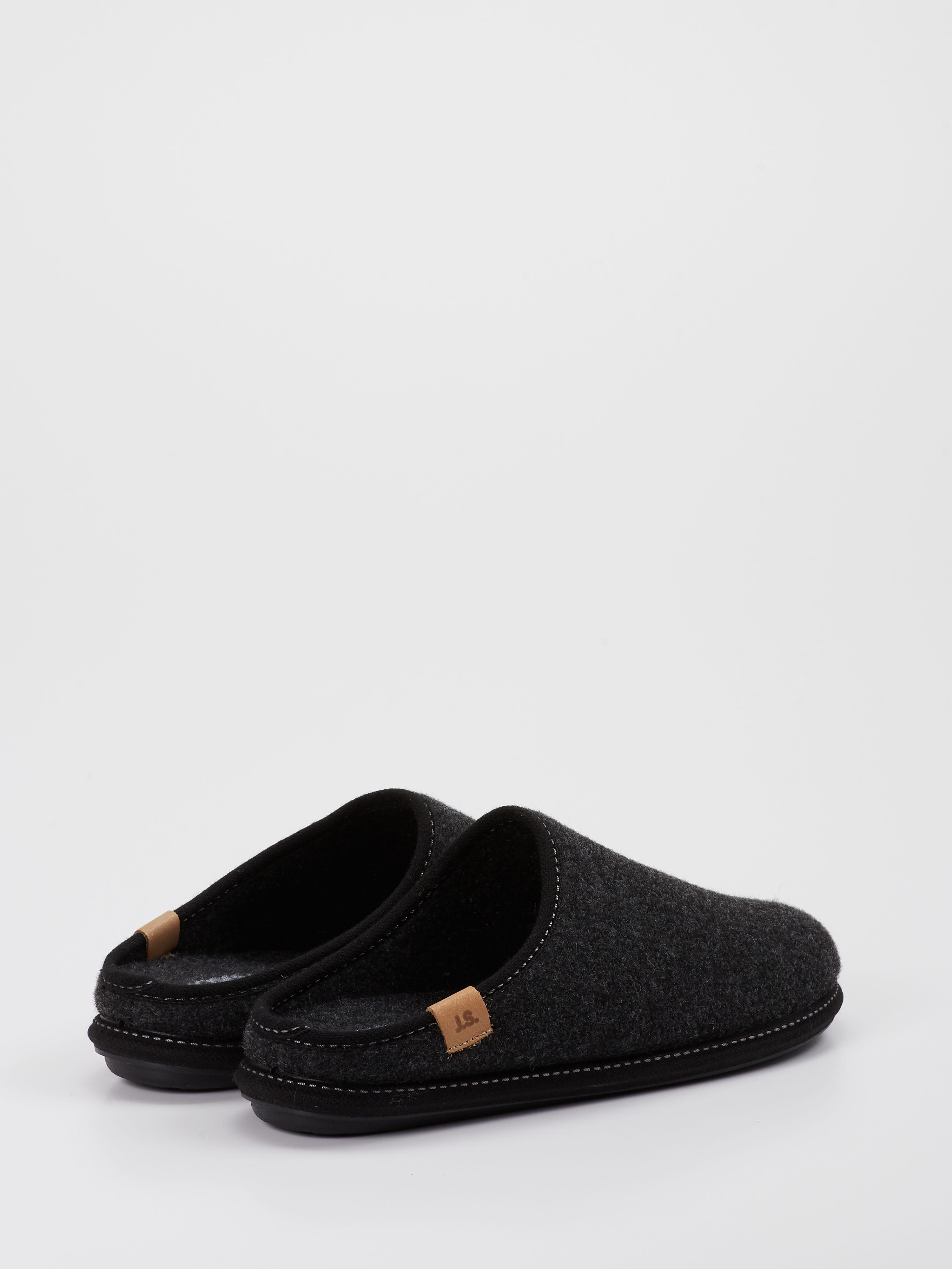 Pantolette grau 7463409007303