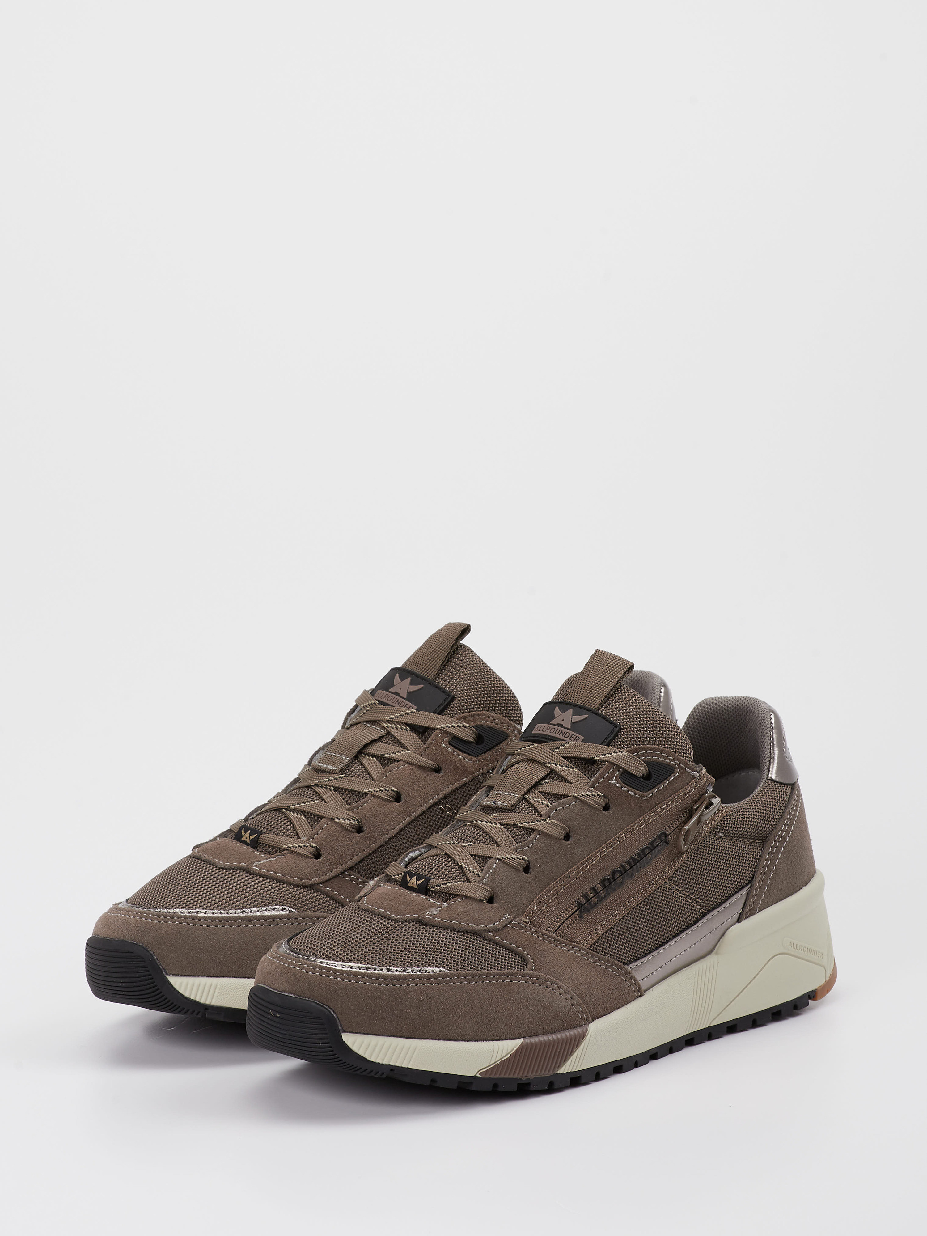 Sneaker