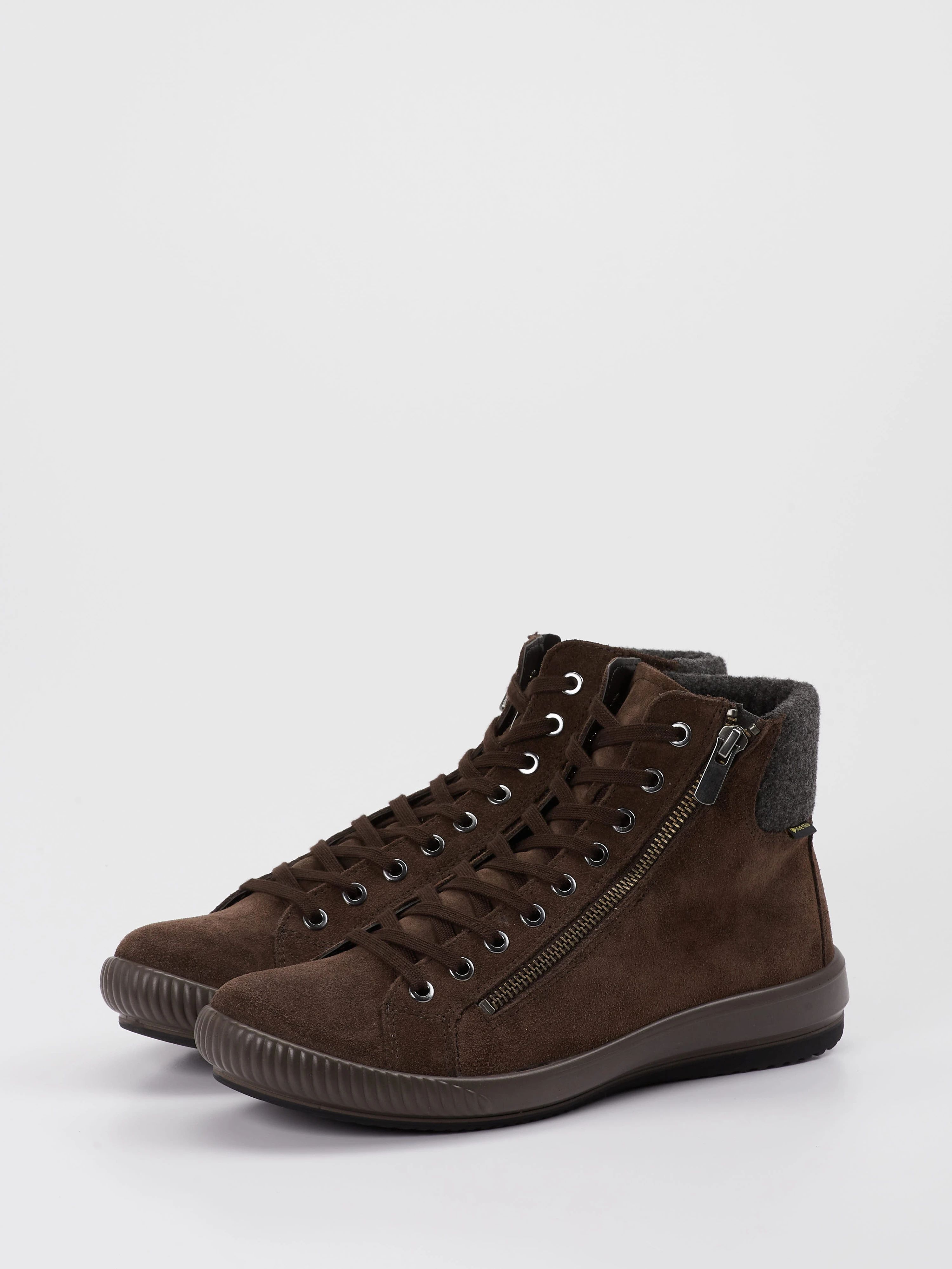 Sneaker High