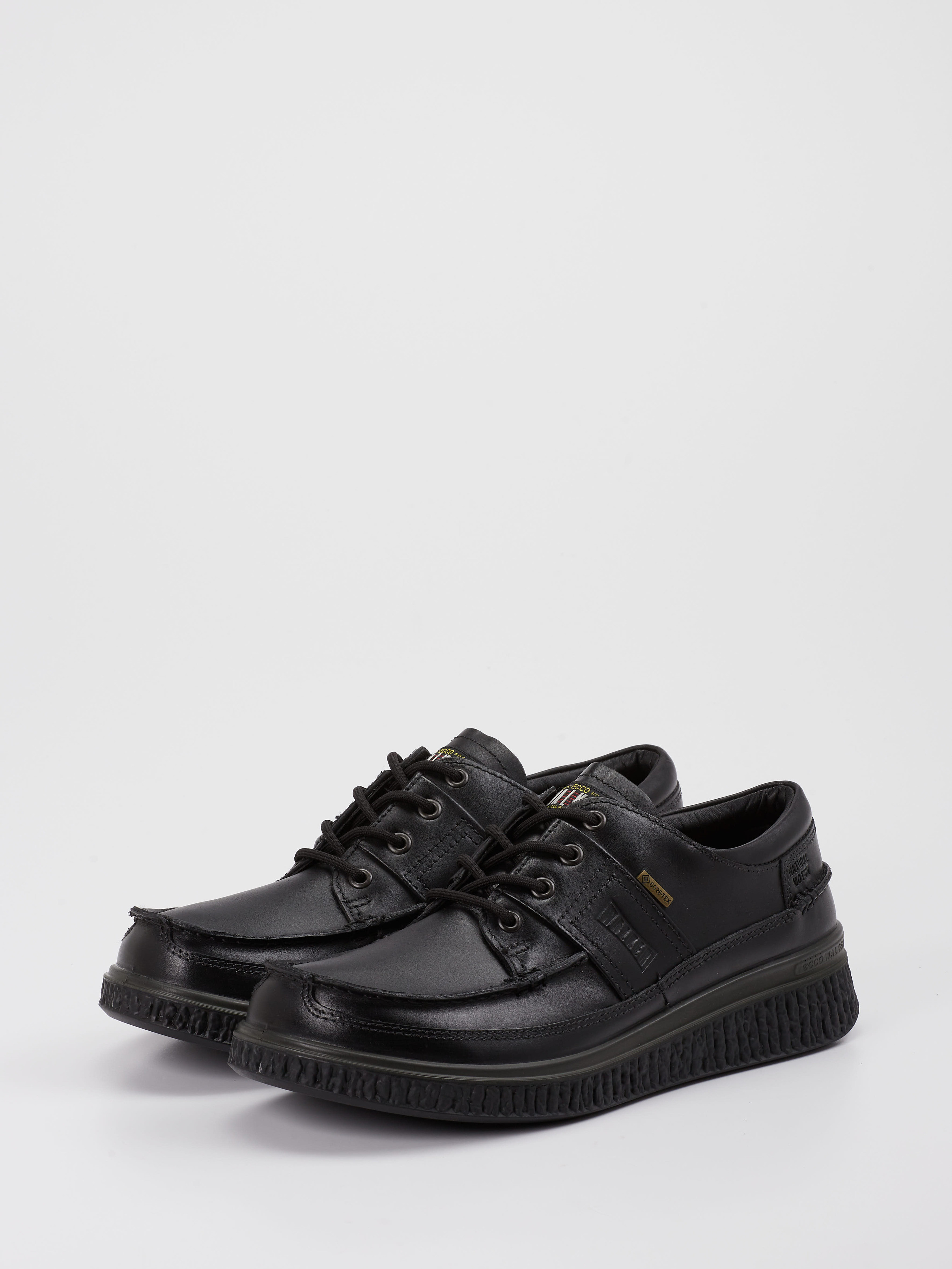 Schnürschuh