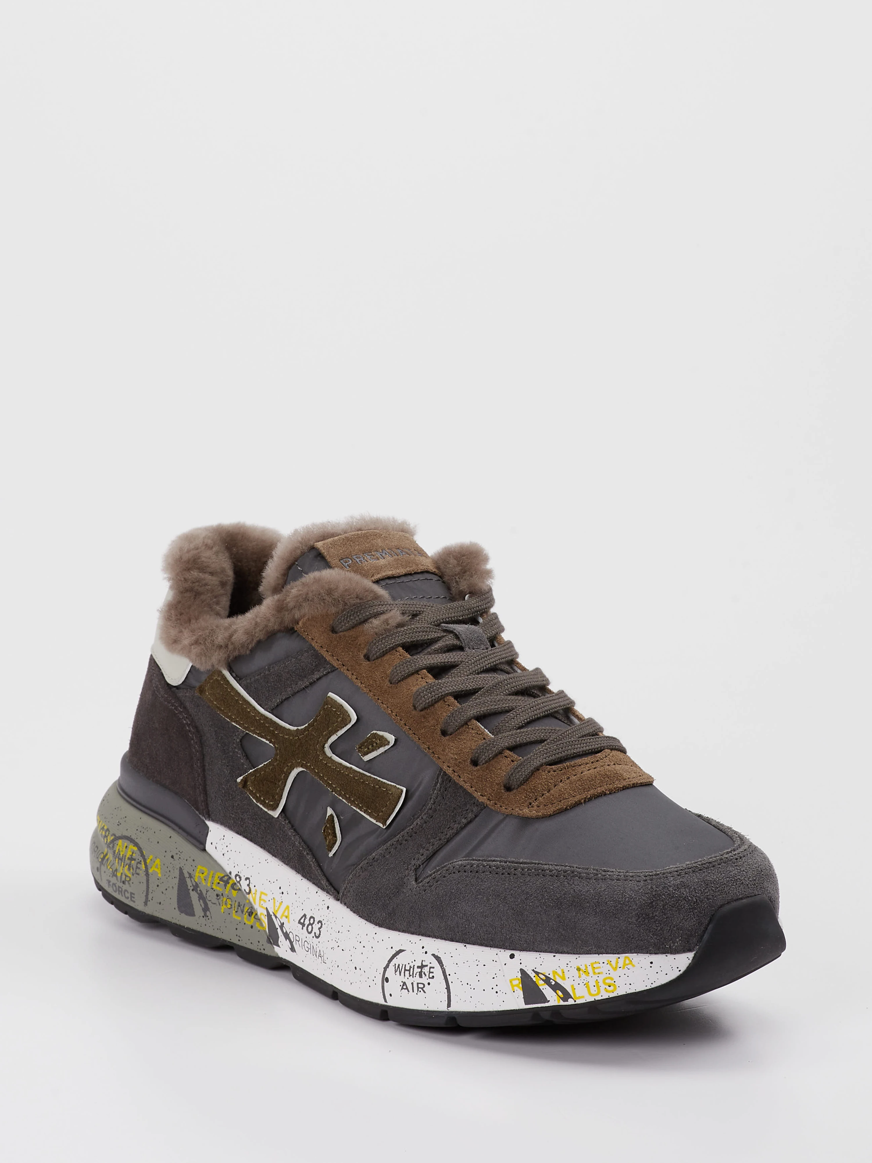 Sneaker