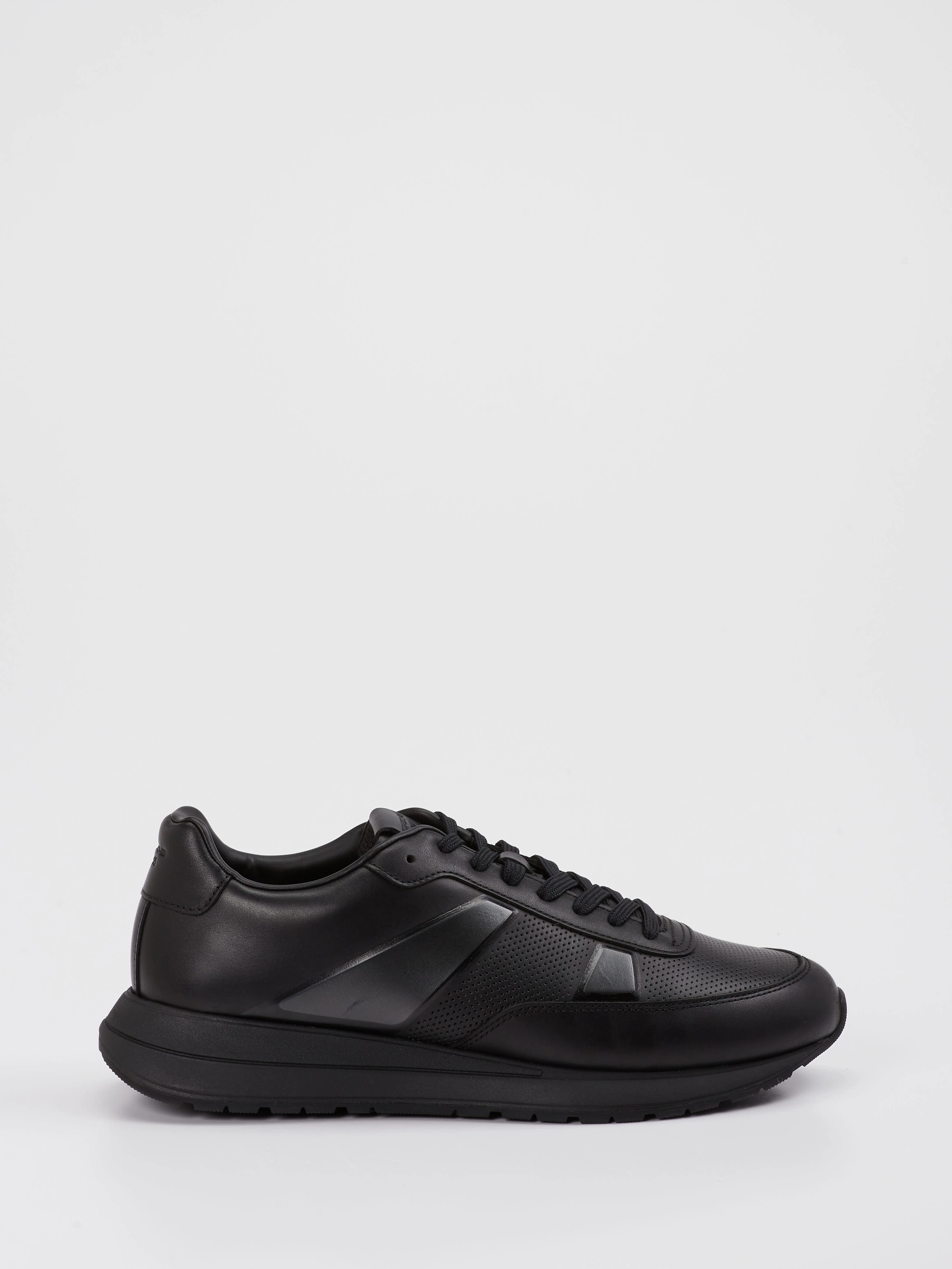 Sneaker schwarz 4661009074101