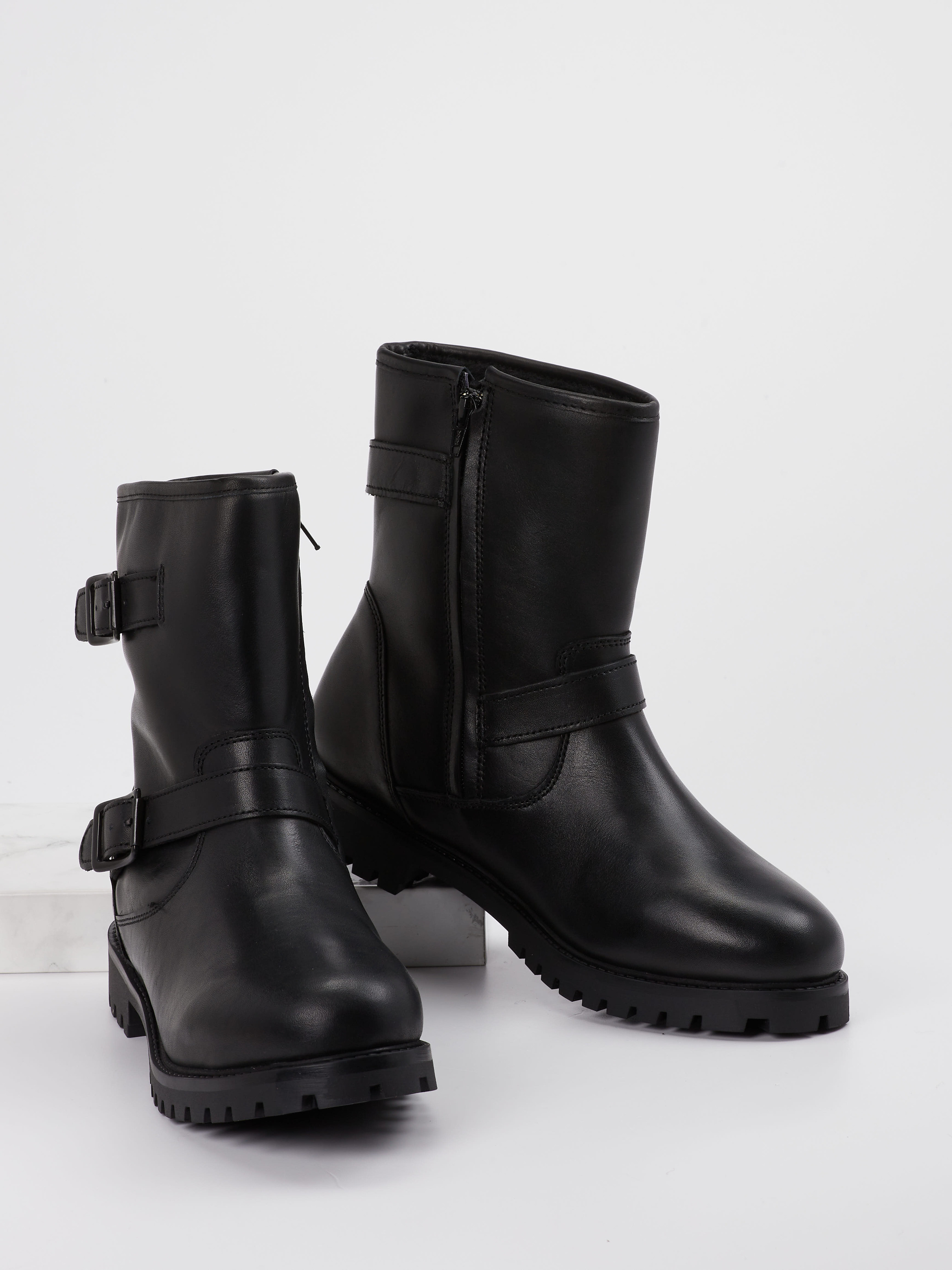 Boot schwarz 4811009052504
