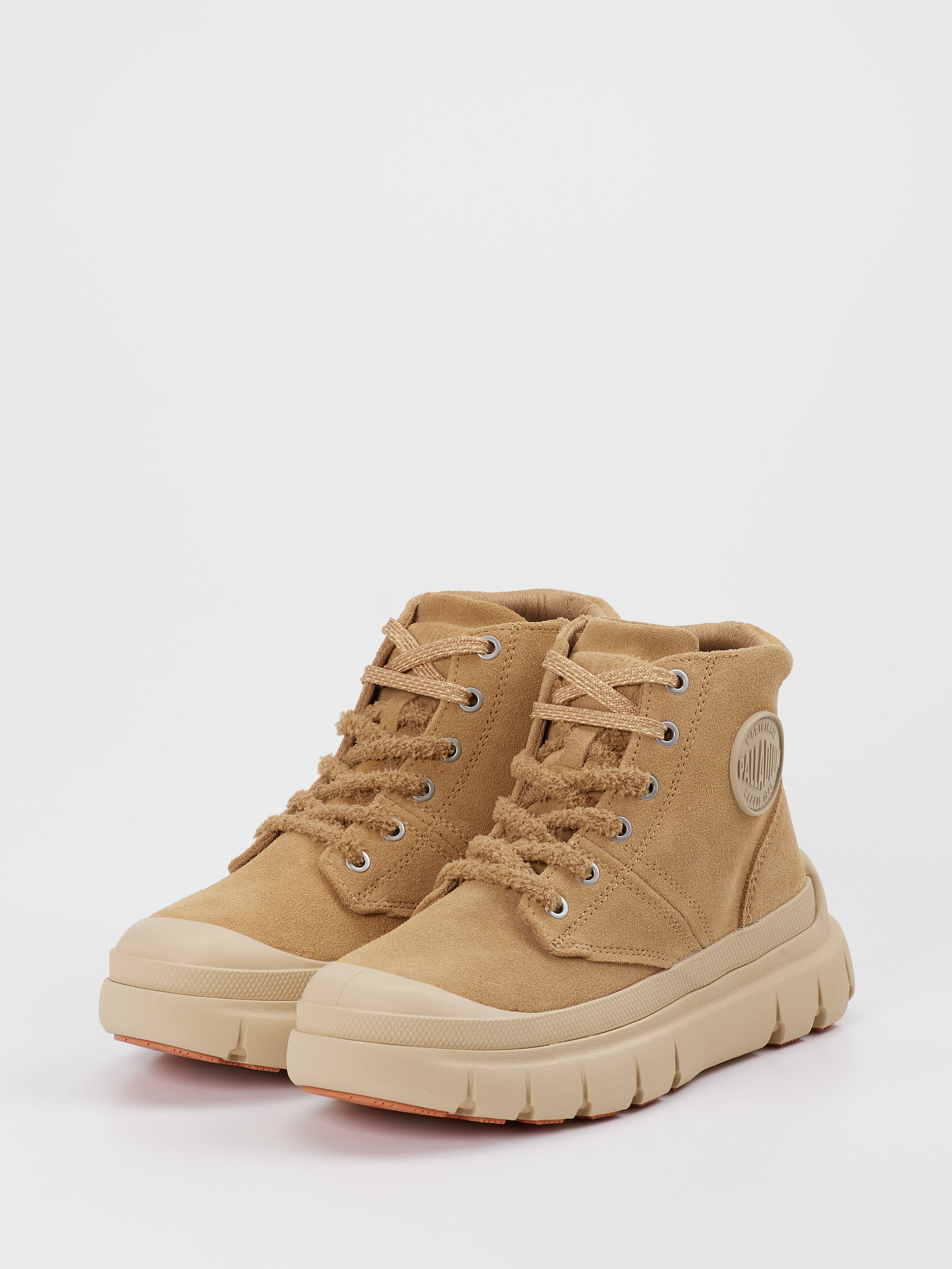Sneaker high