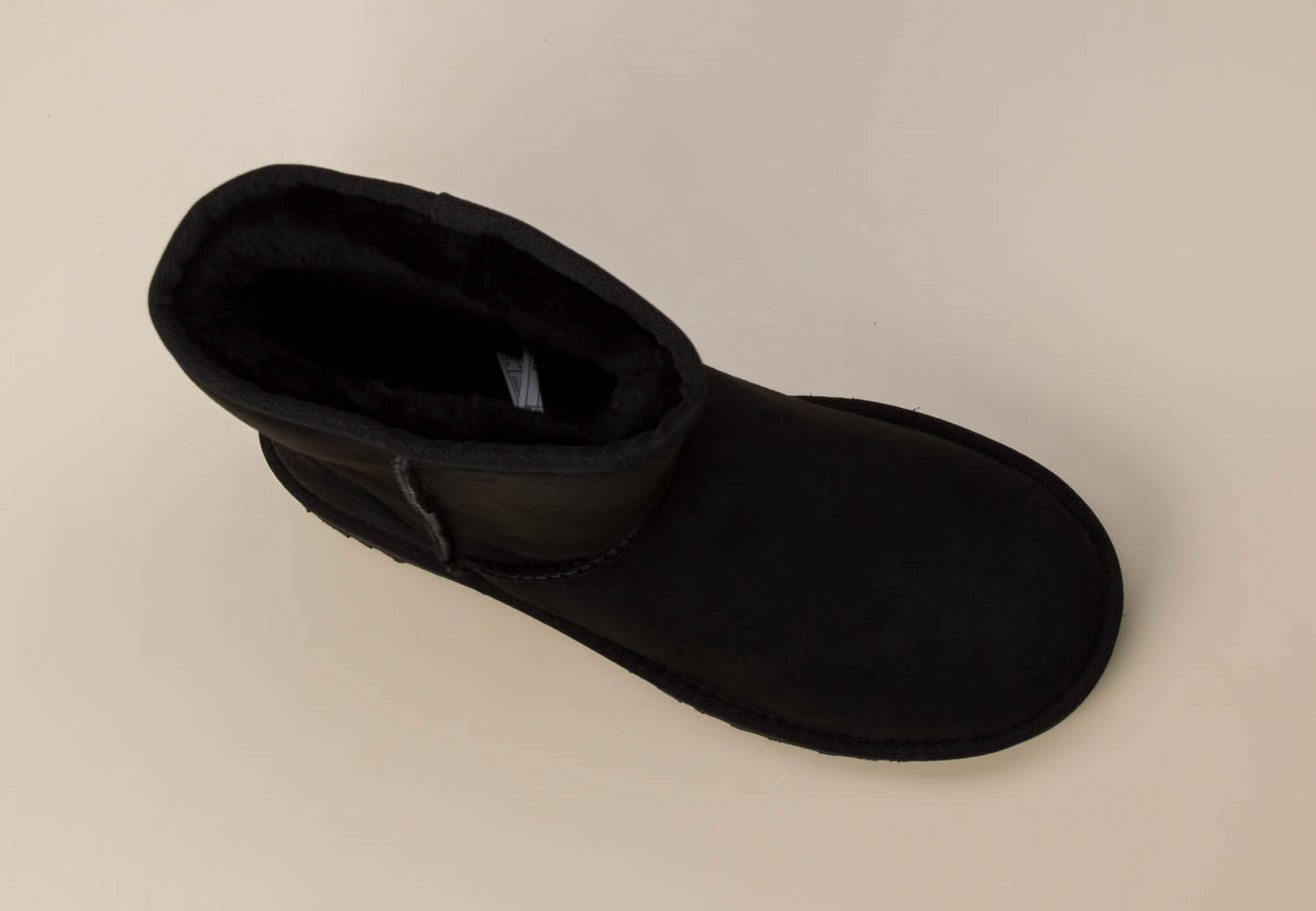 Stiefelette Classic Short schwarz 181100900807
