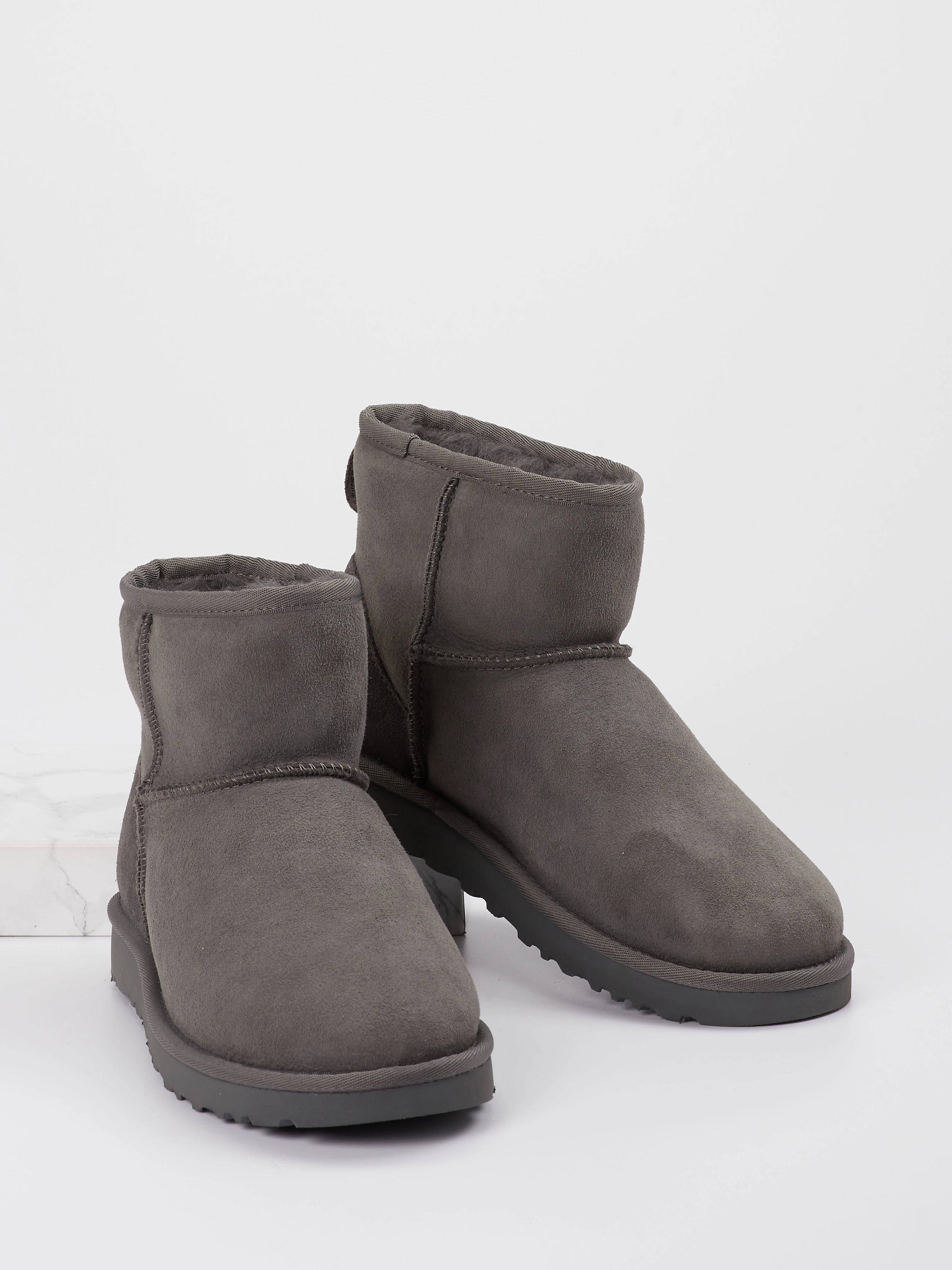 Stiefelette Classic Mini grau 1811409000504