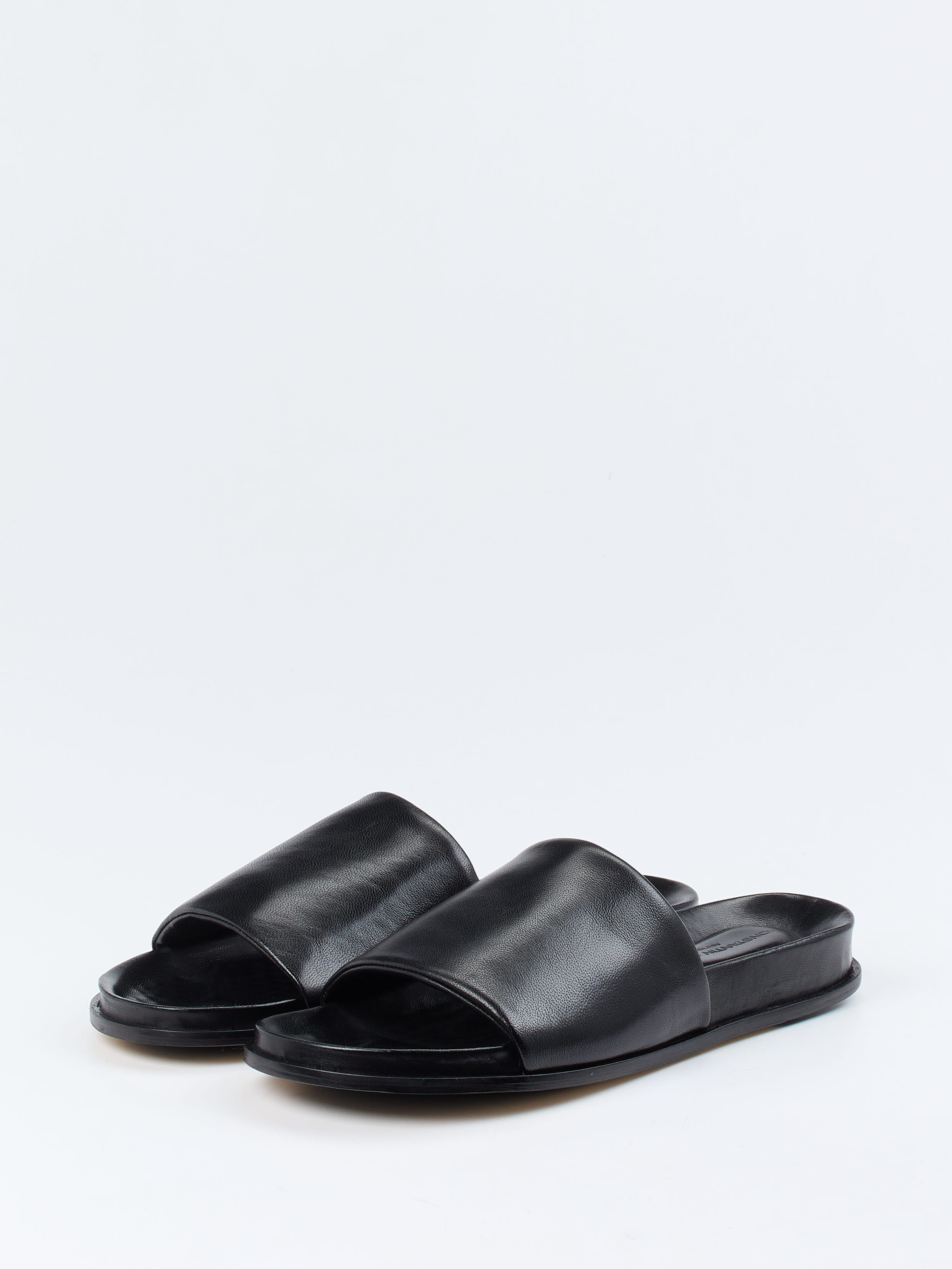 Pantolette schwarz 4100009000802