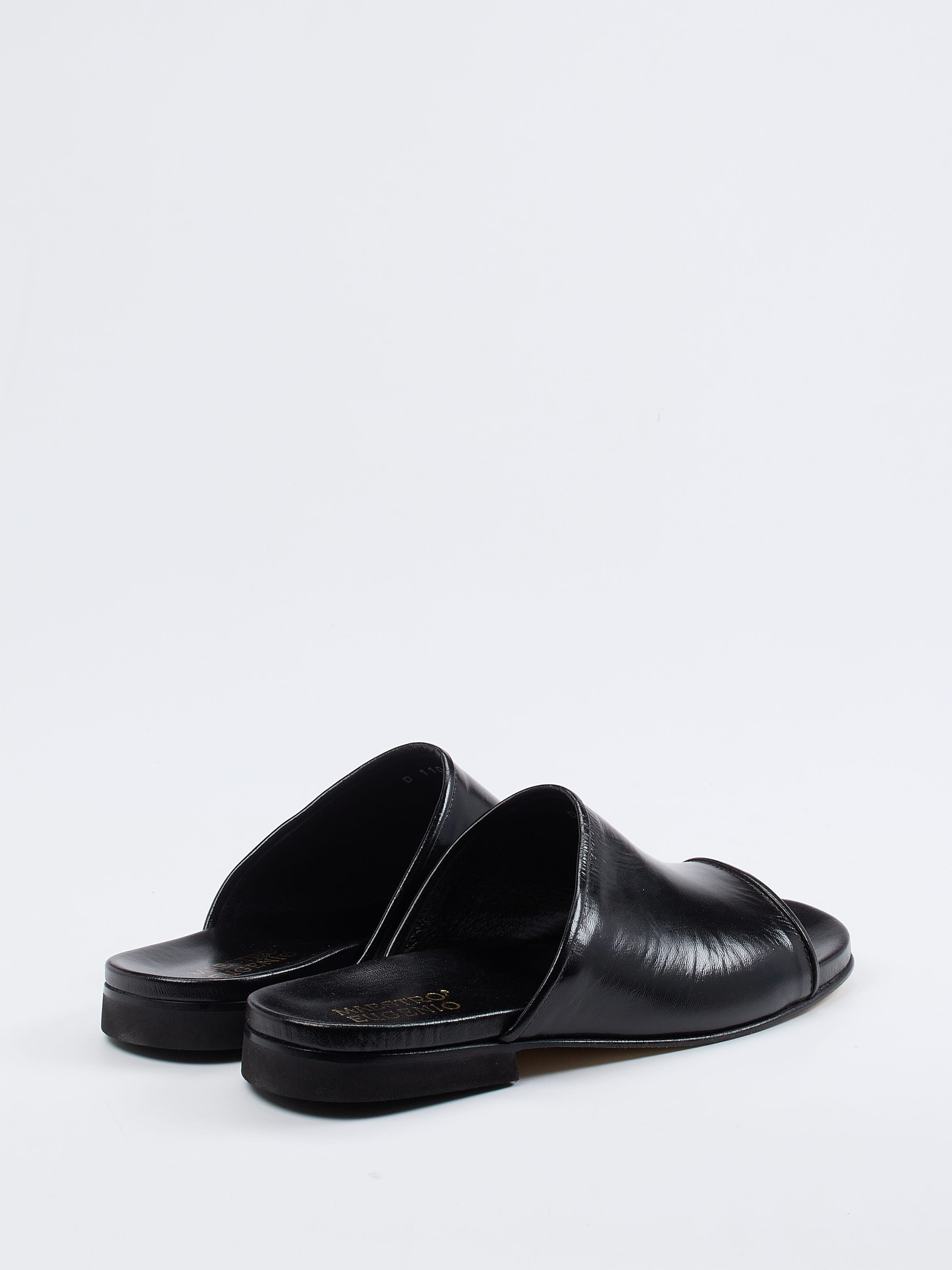 Pantolette schwarz 4100009000303