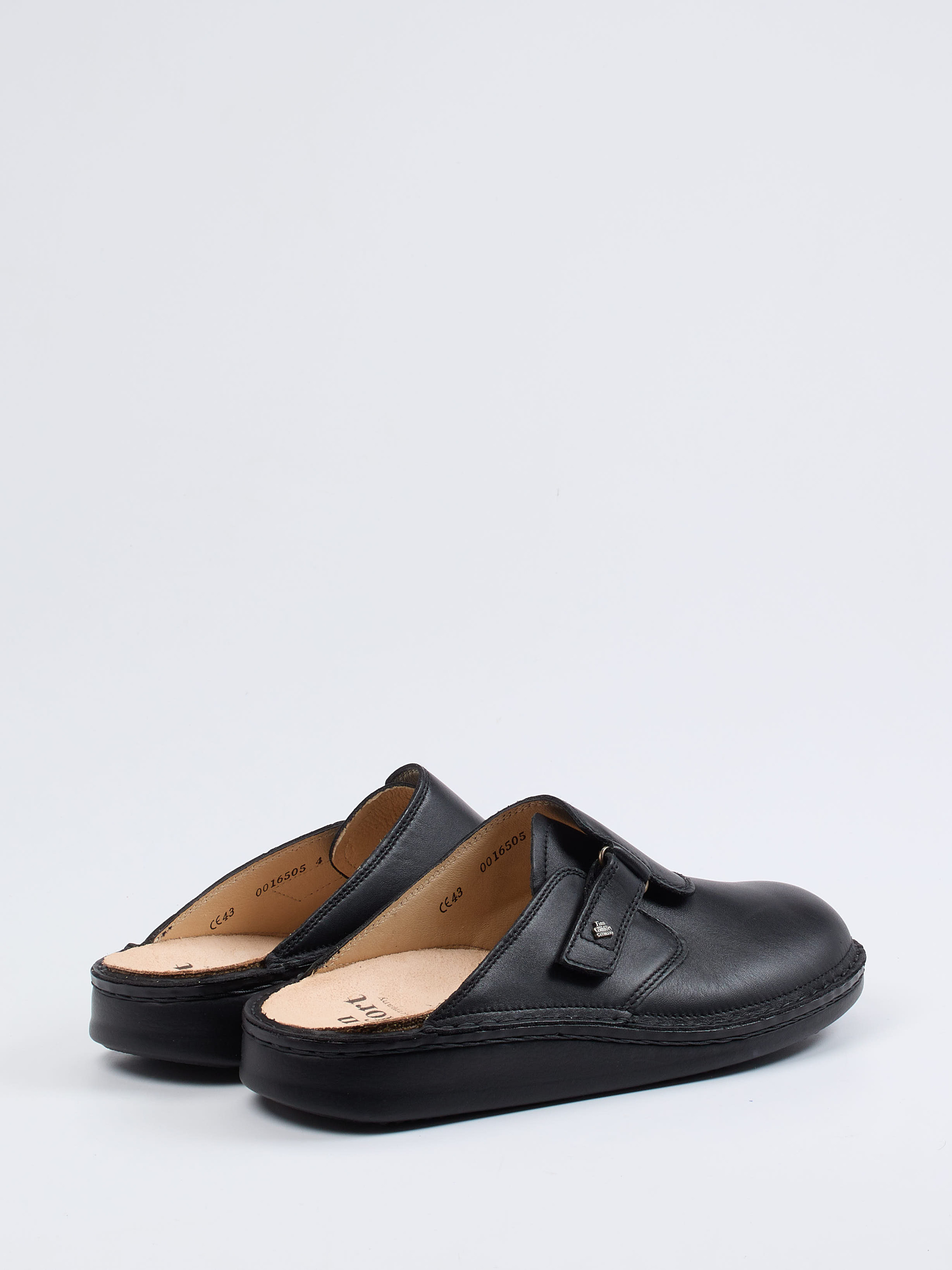 Pantolette schwarz 4111009000703