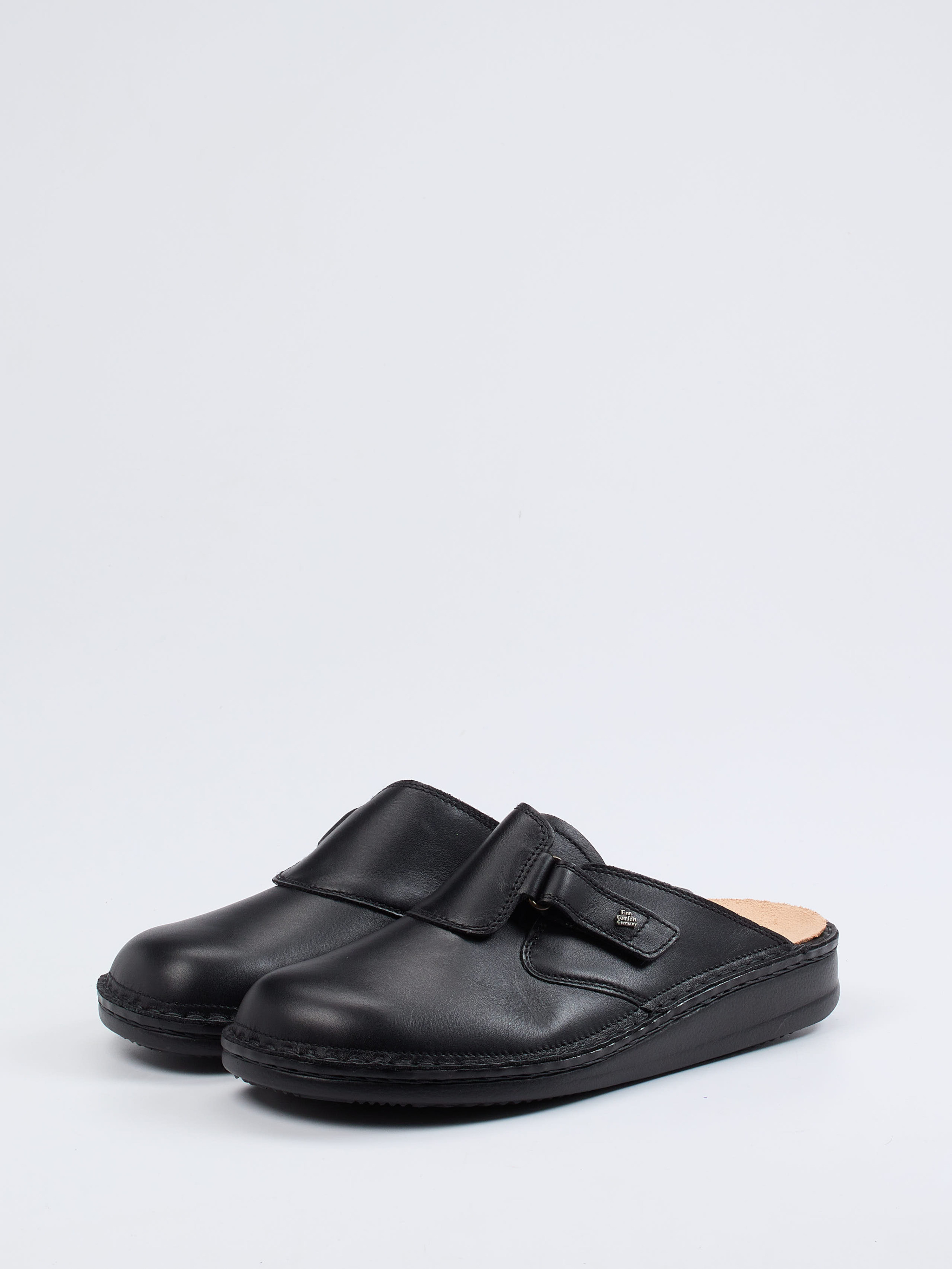 Pantolette schwarz 4111009000702