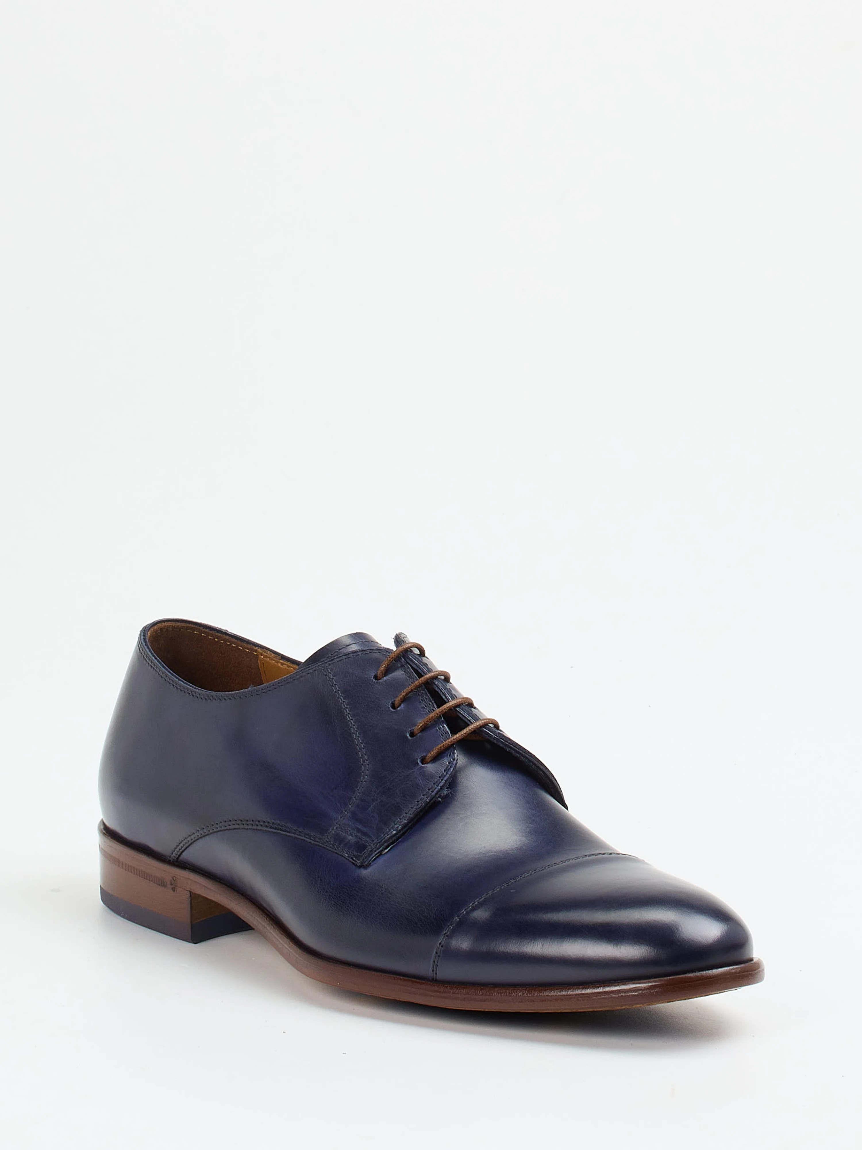 Schnürschuh