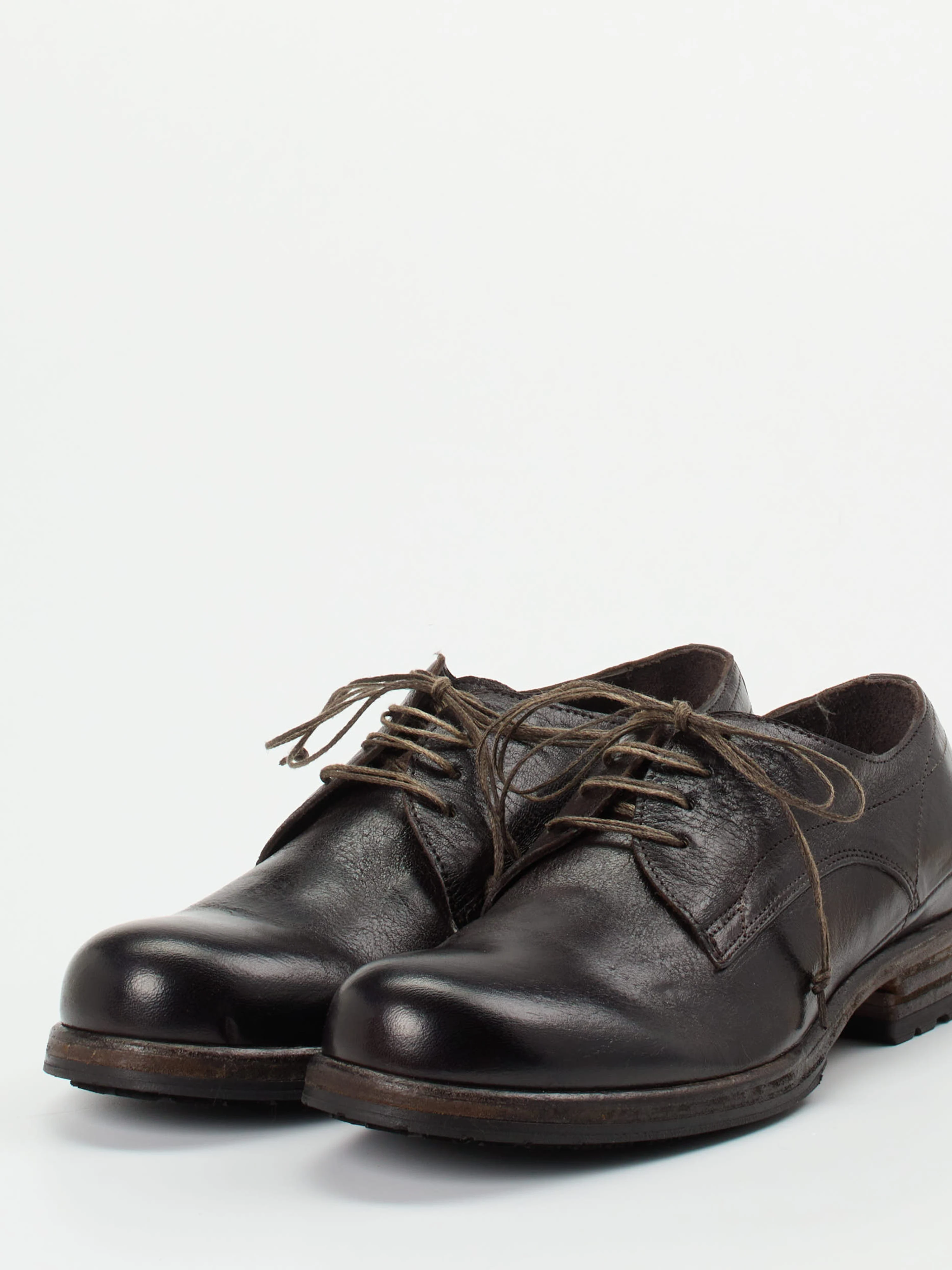 Schnürschuh