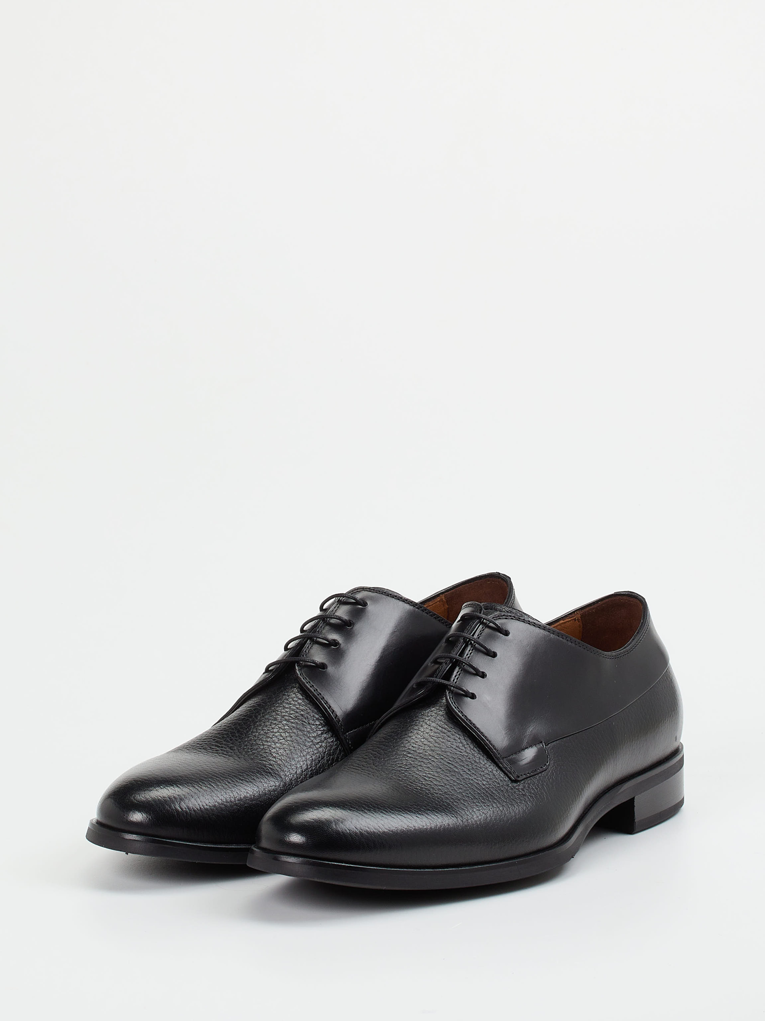 Schnürschuh