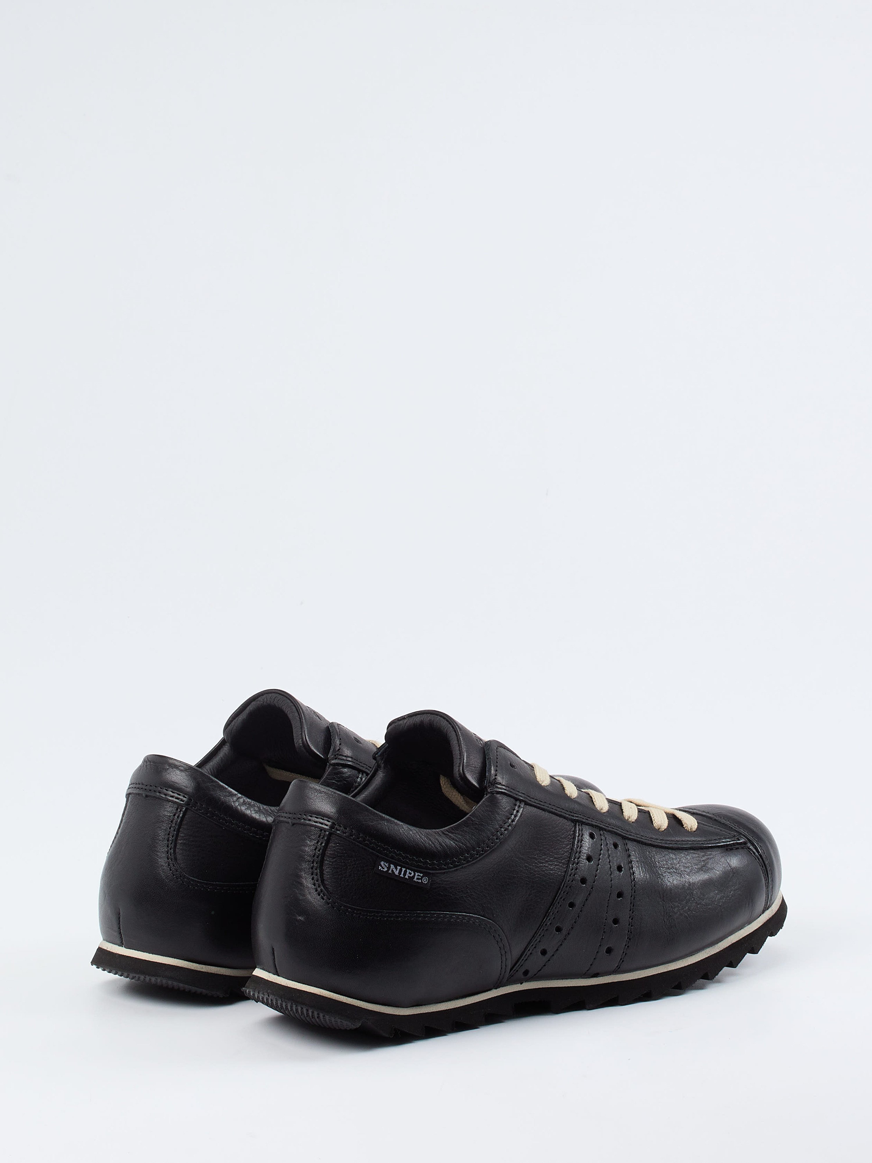 Sneaker schwarz 4661009042403