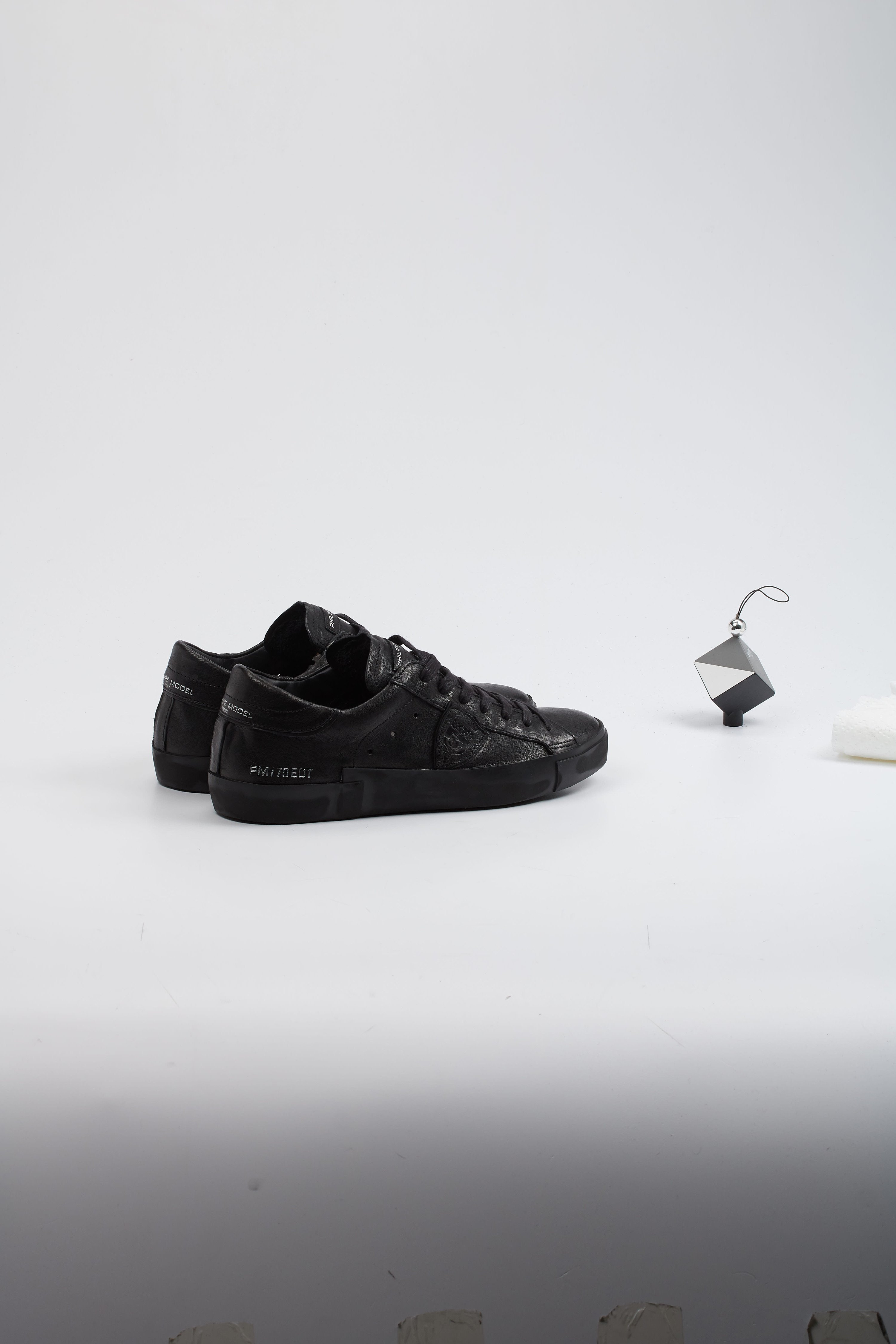 Sneaker schwarz 4661009044003