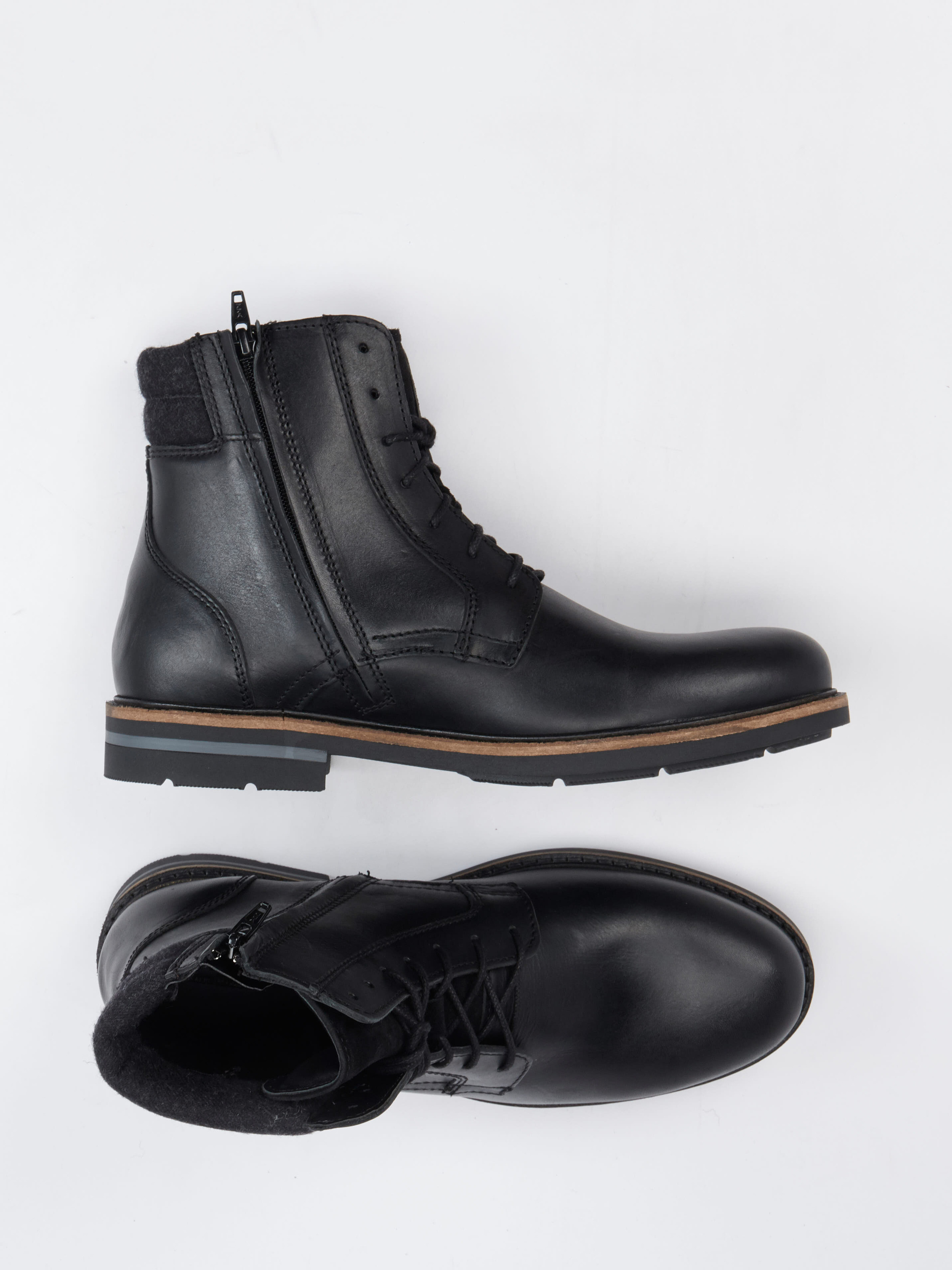 Boots schwarz 4701009063804