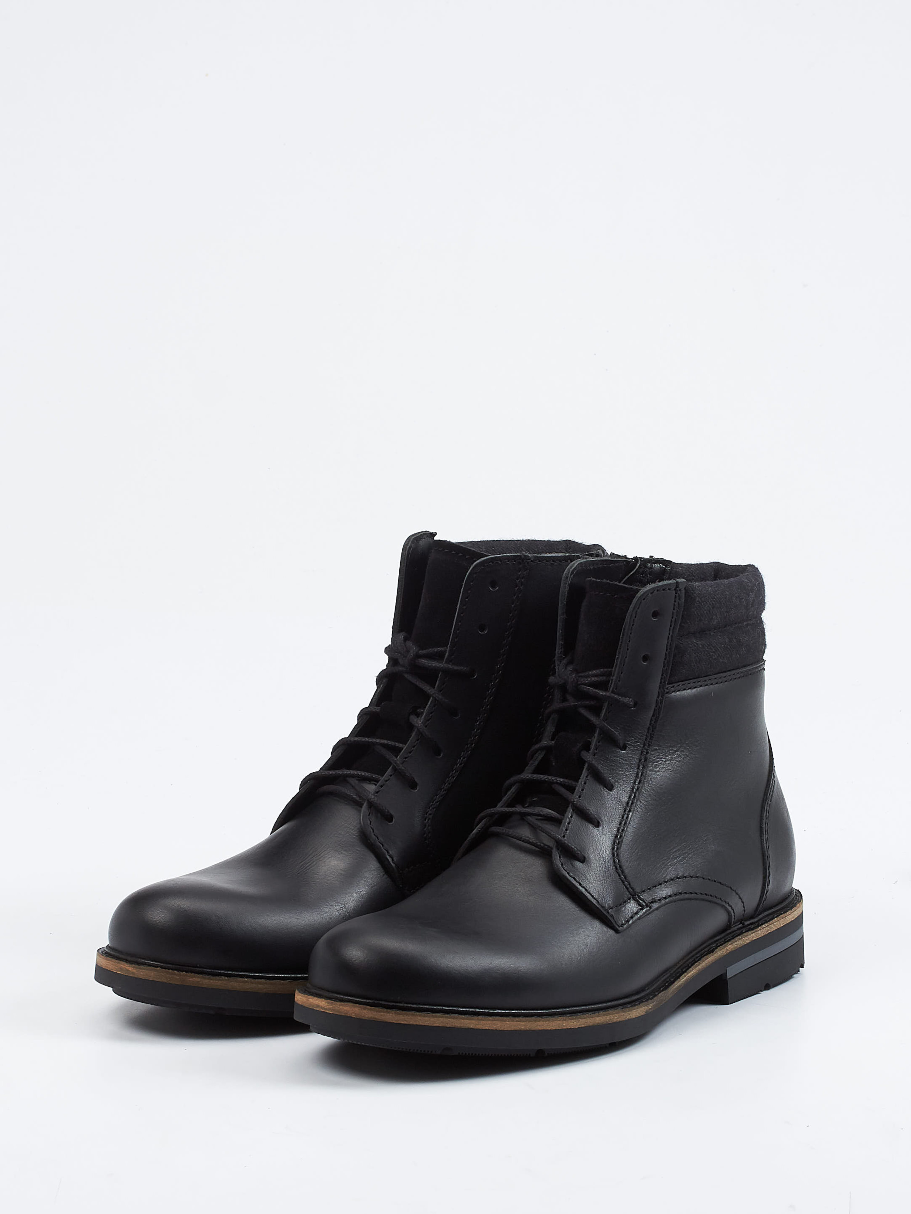 Boots schwarz 4701009063802