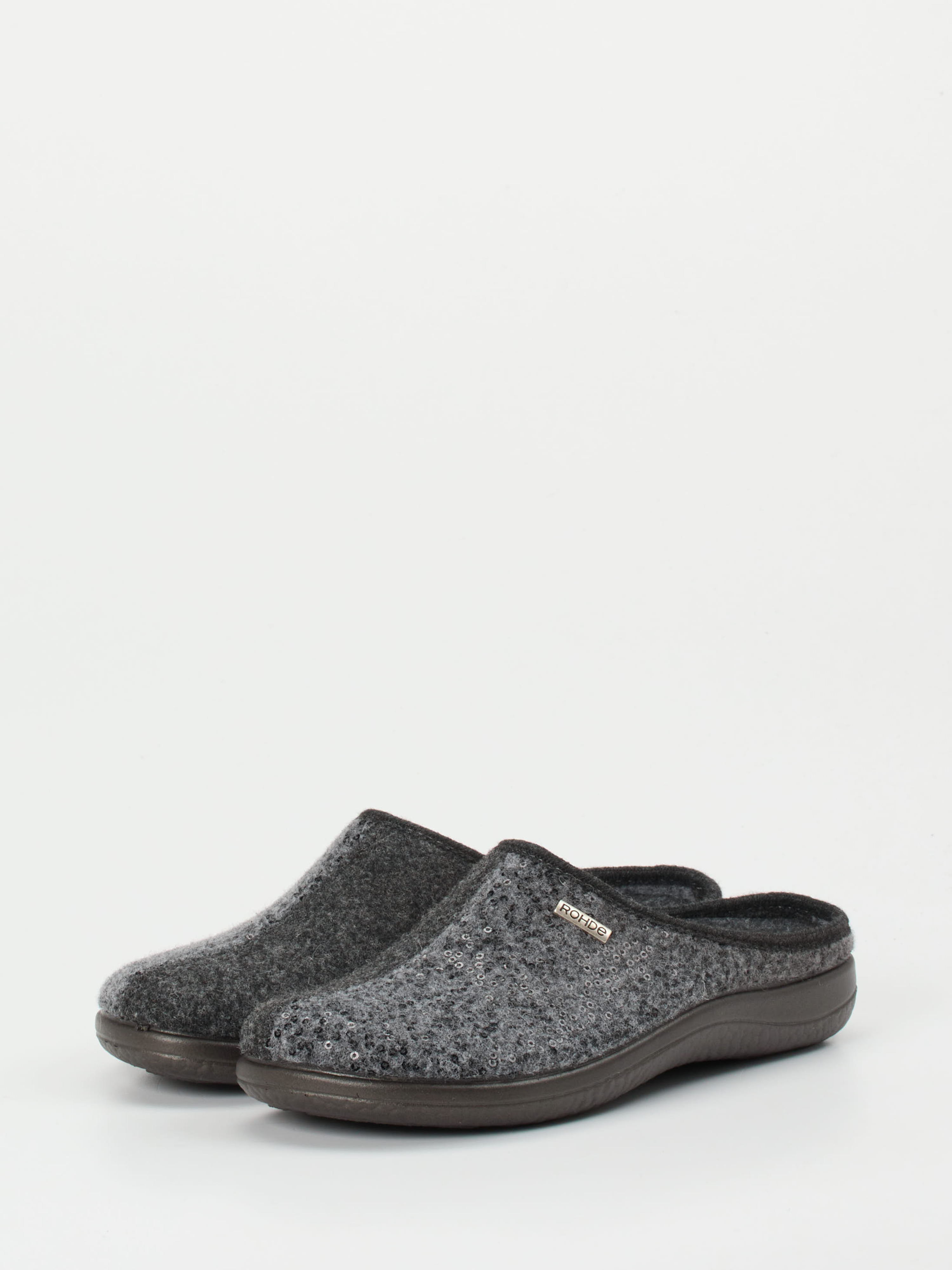 Hausschuh grau 7163409007802