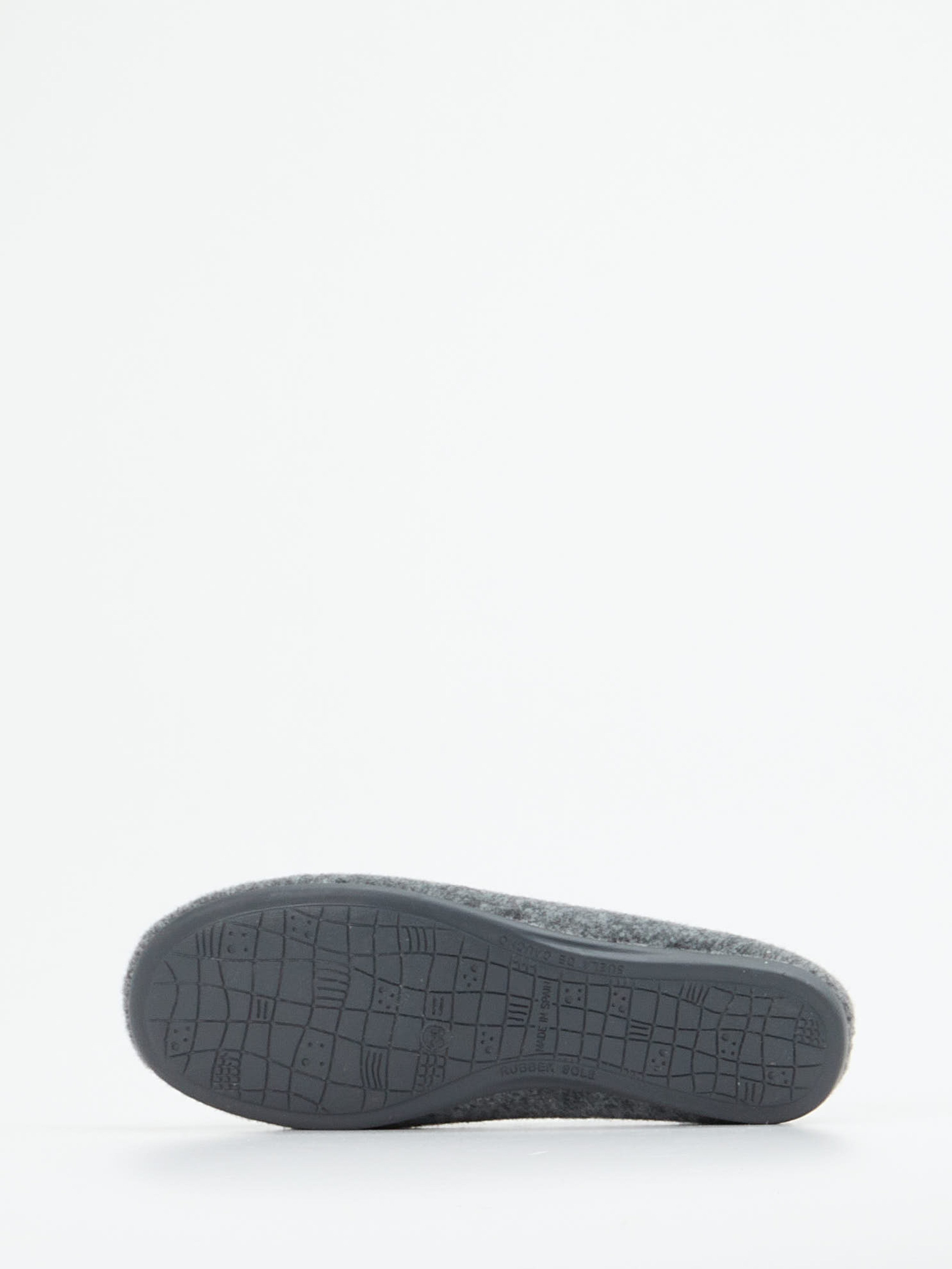 Hausschuh grau 7172409001105
