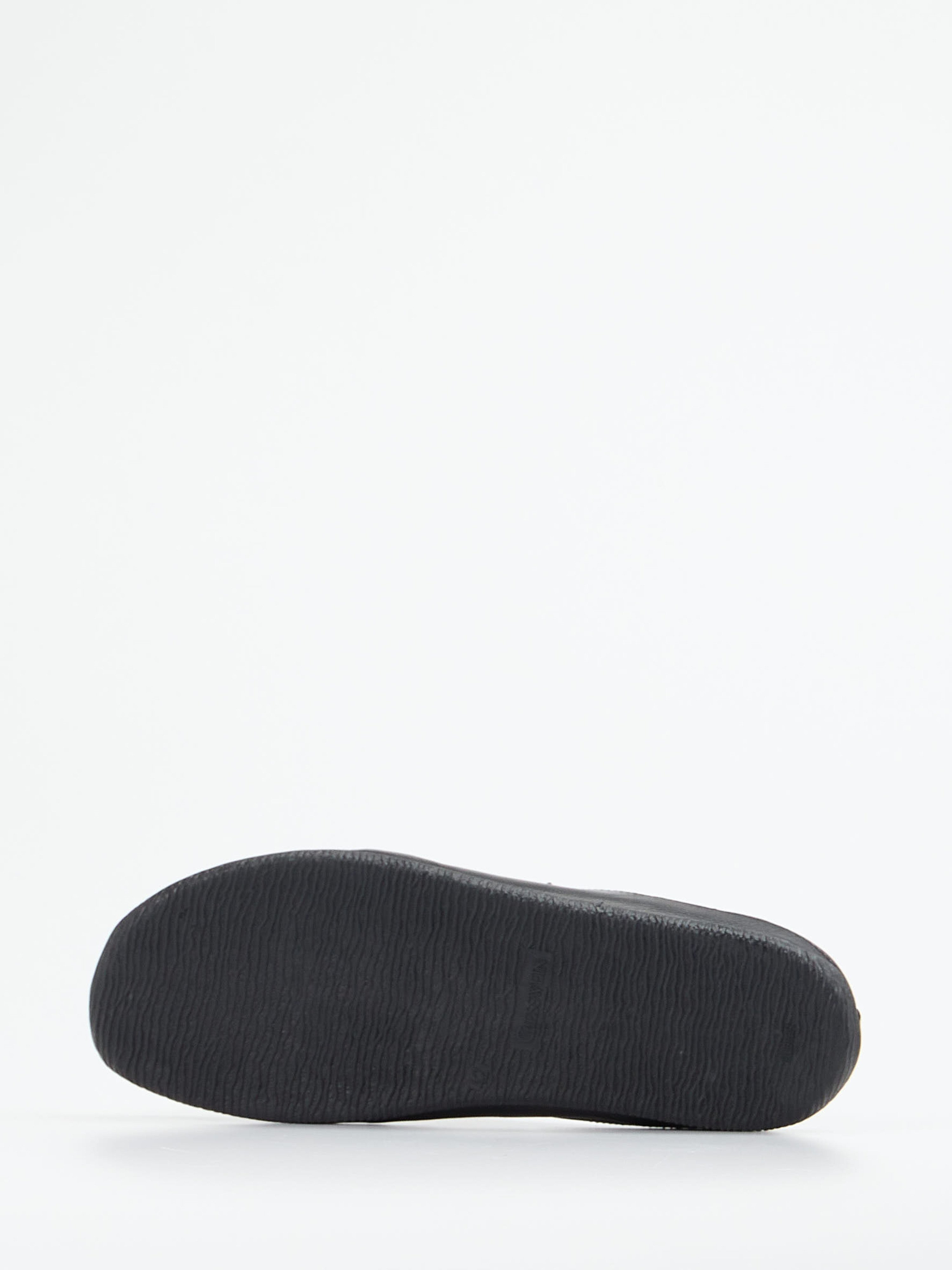 Hausschuh schwarz 7403009001305