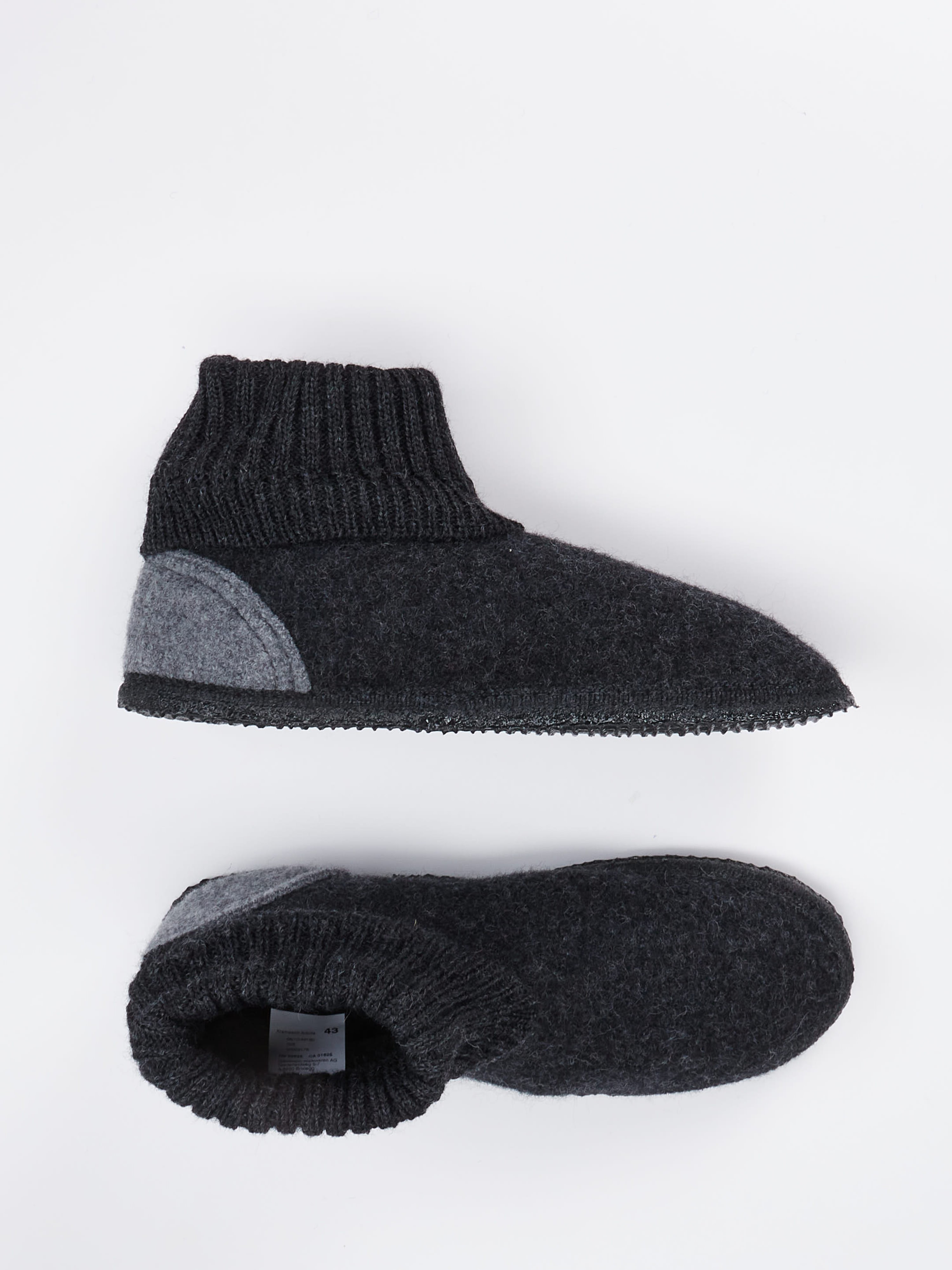 Hausschuh grau 7480409000304