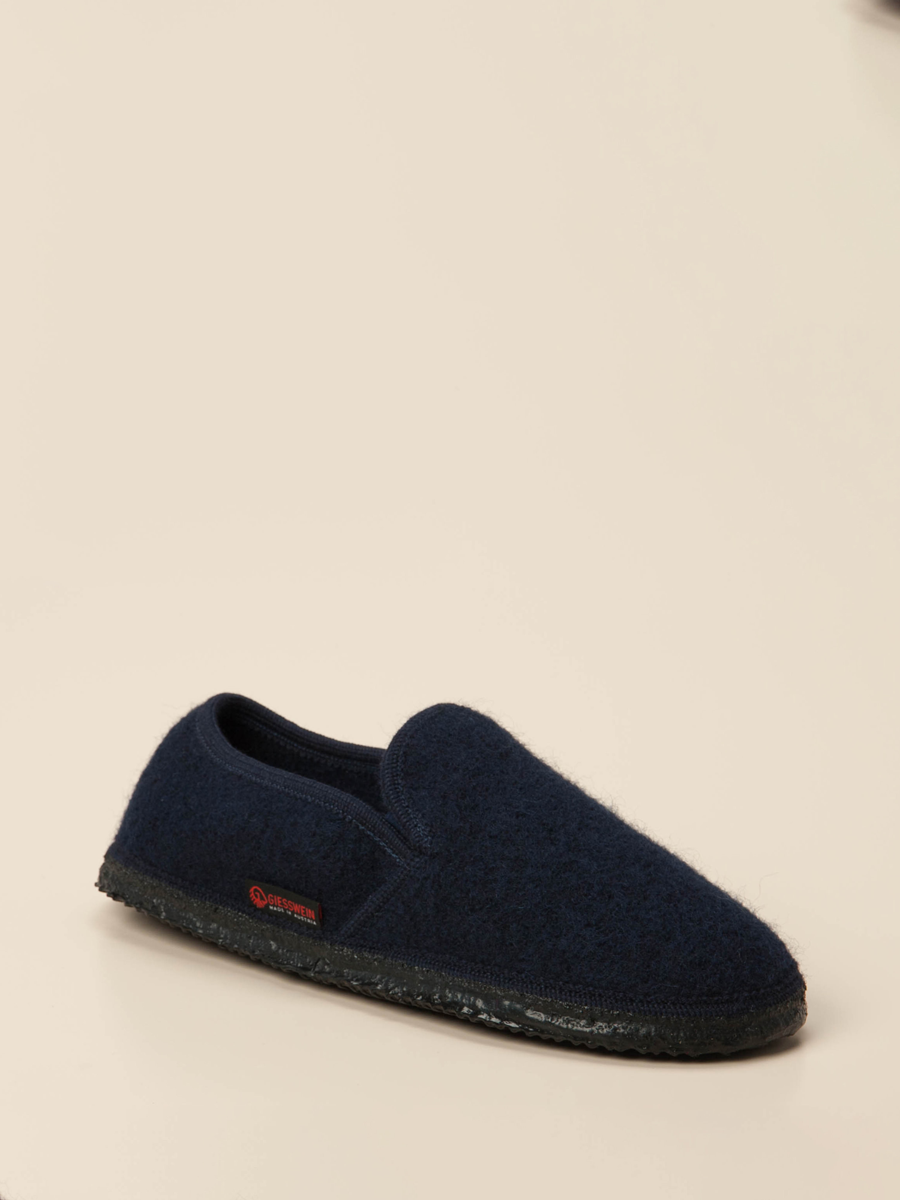 Hausschuh blau 748210900206