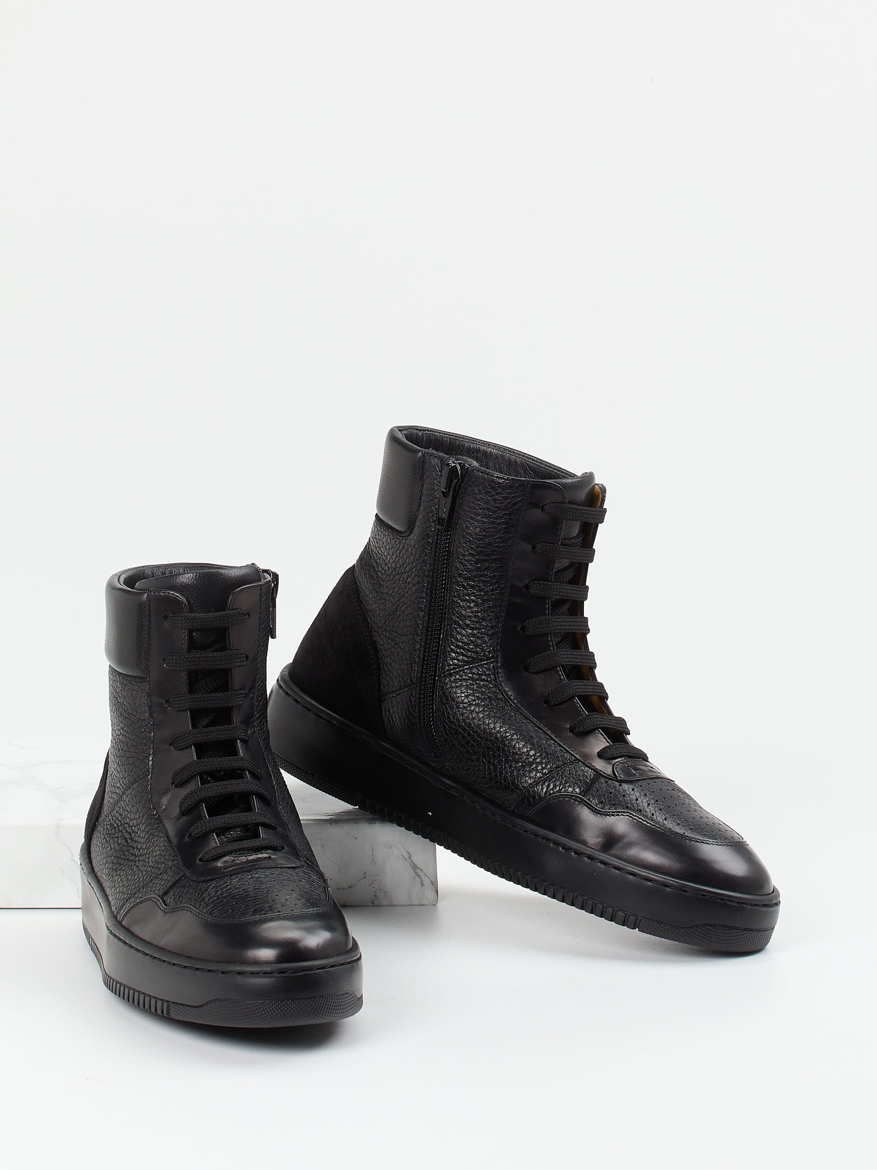 Sneaker High schwarz 1673009002704