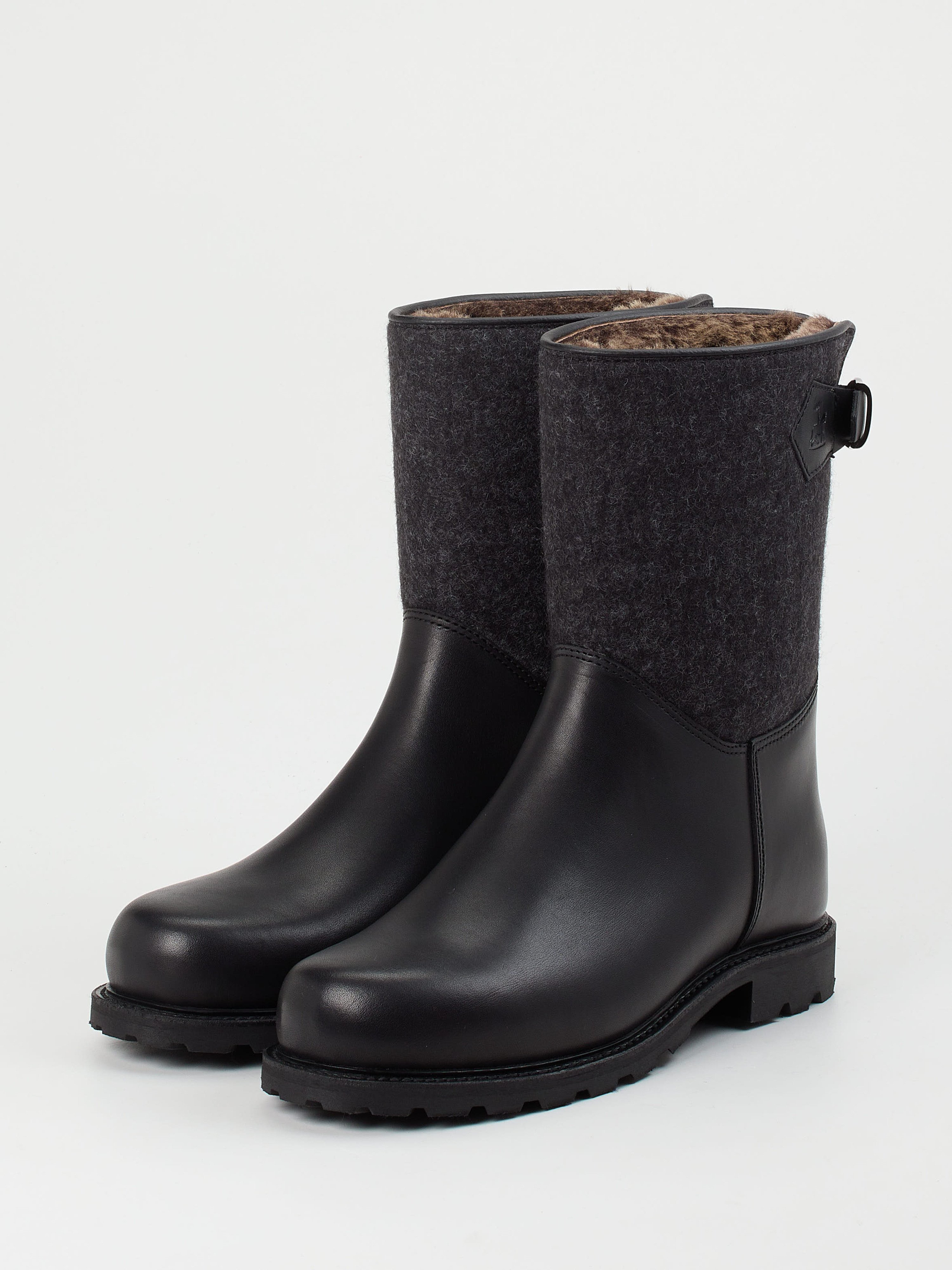 Boots schwarz 4811004000102