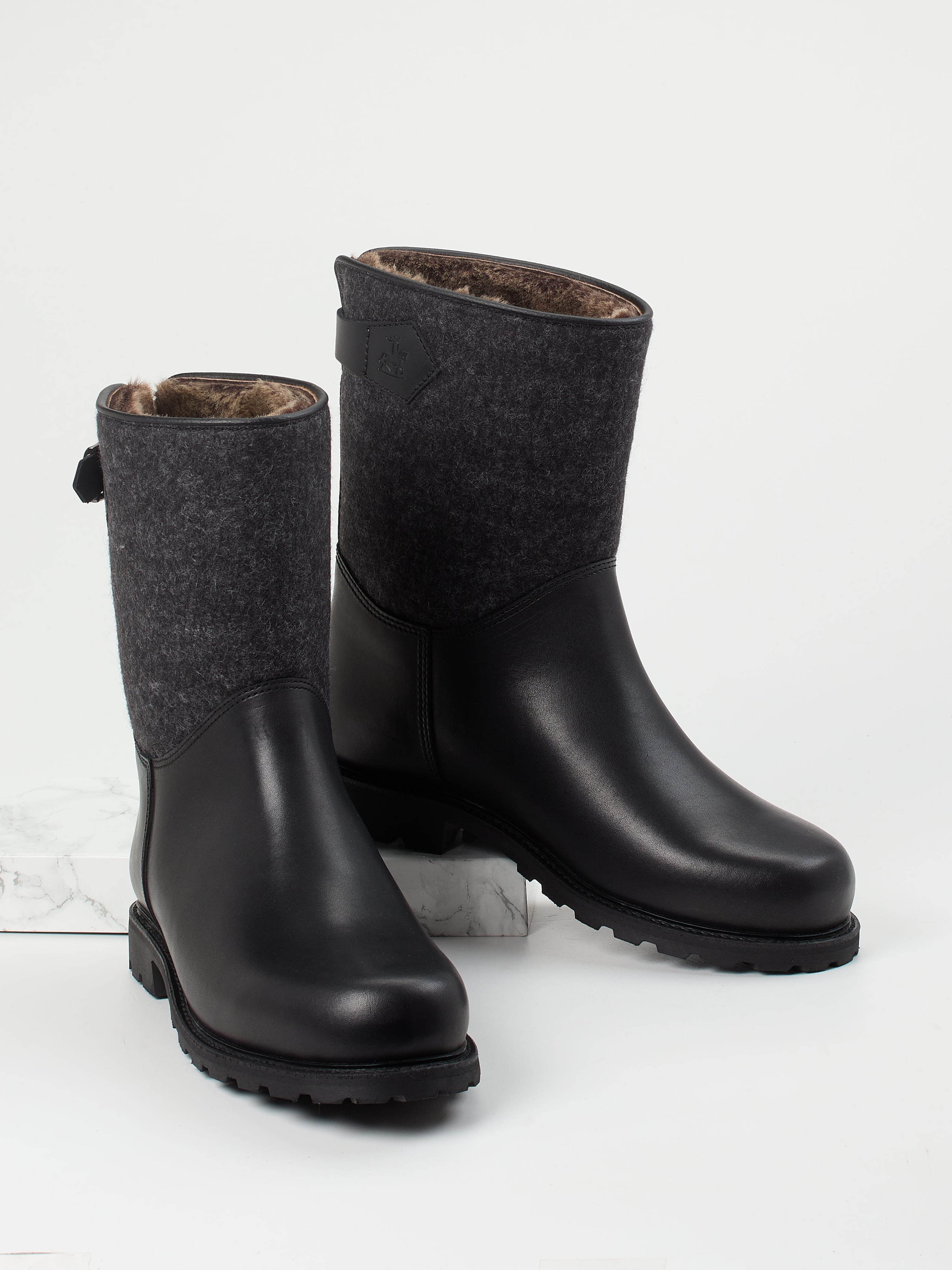 Boots schwarz 4811004000104