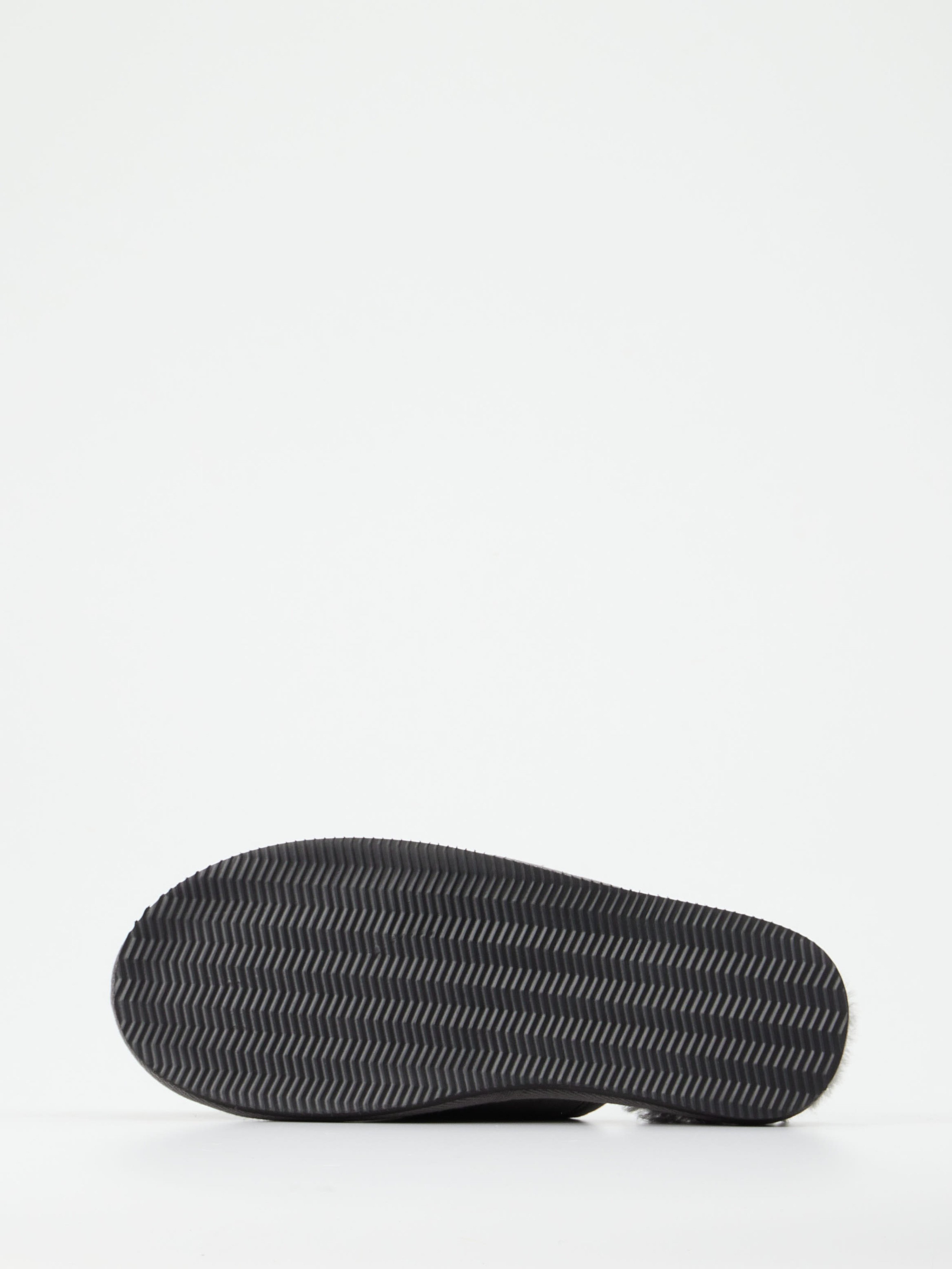 Pantolette grau 7463409005305