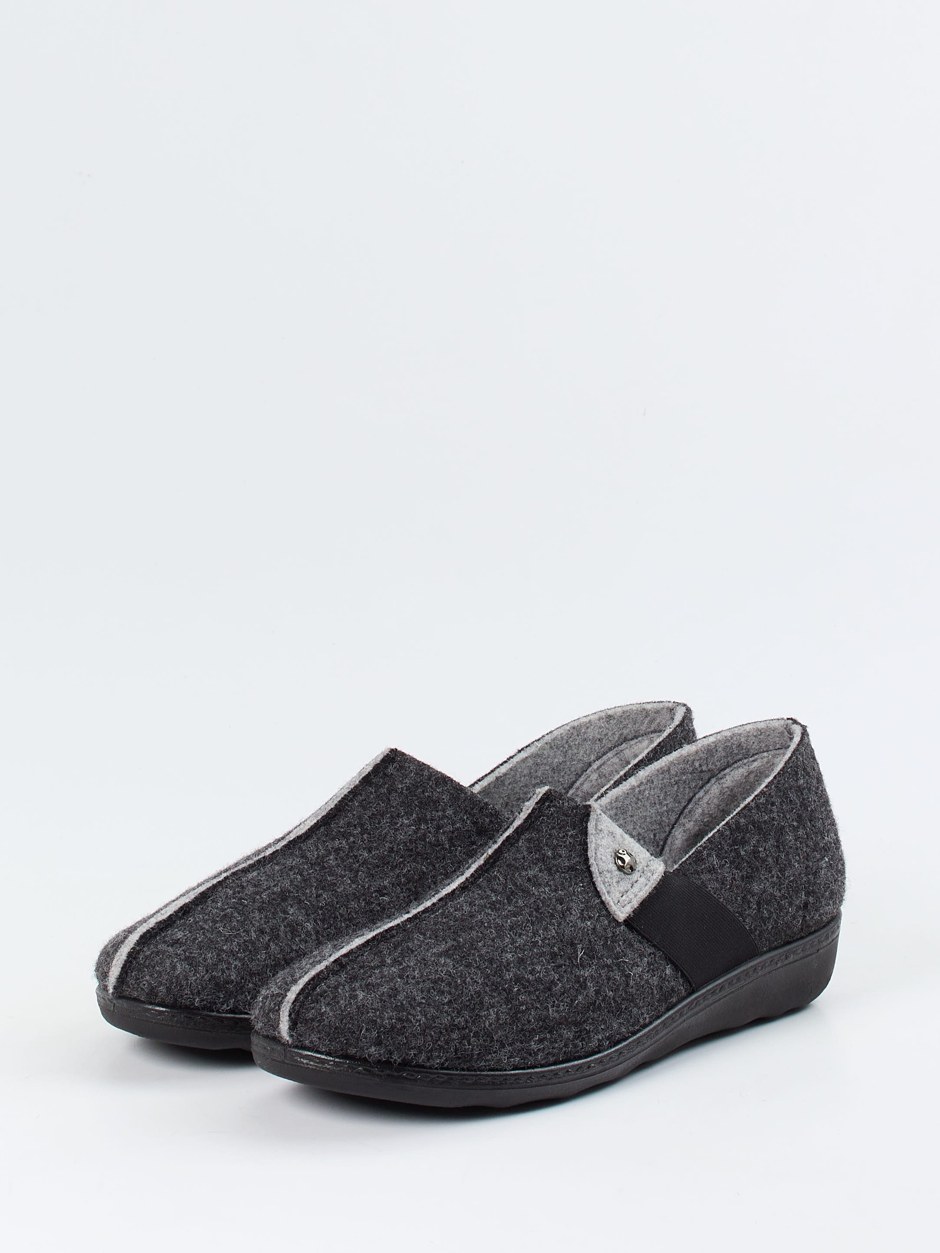 Hausschuh grau 7173409002502