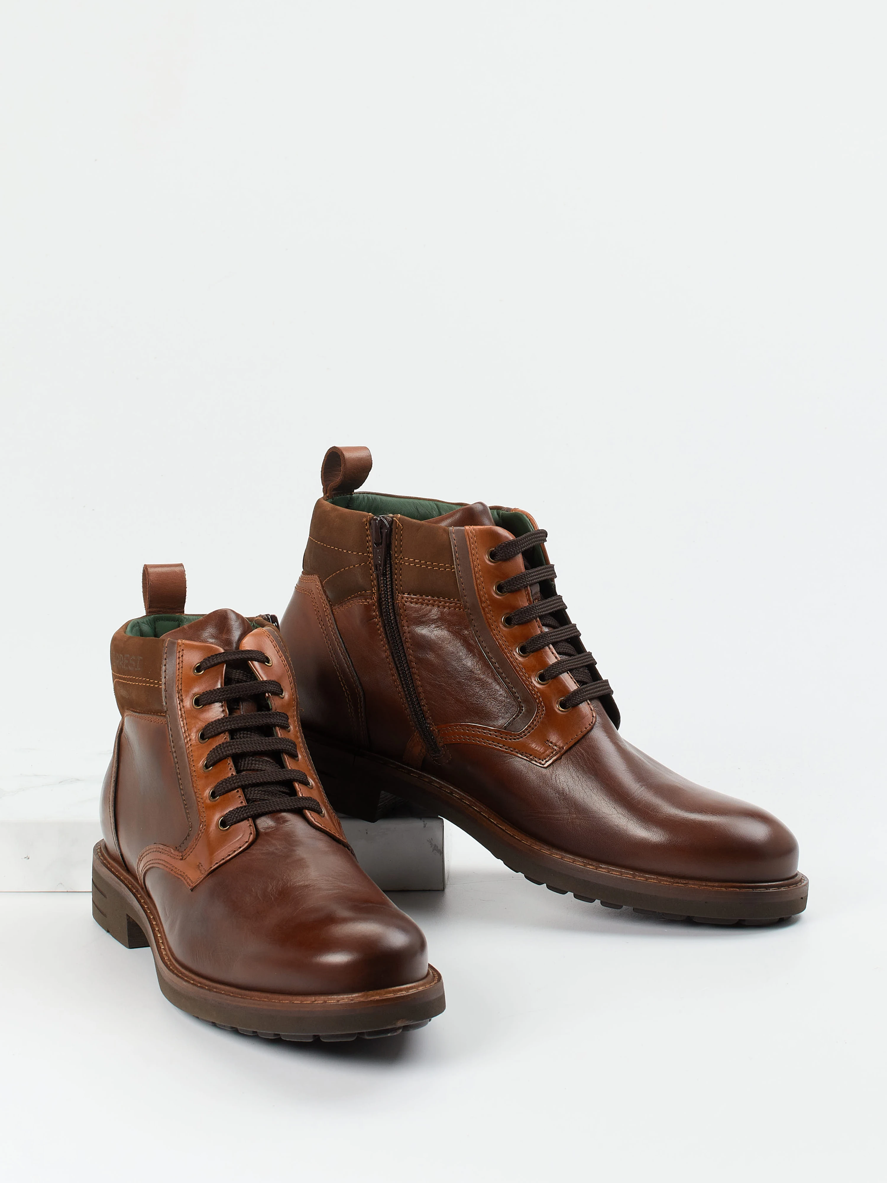 Boots braun 4701229058104