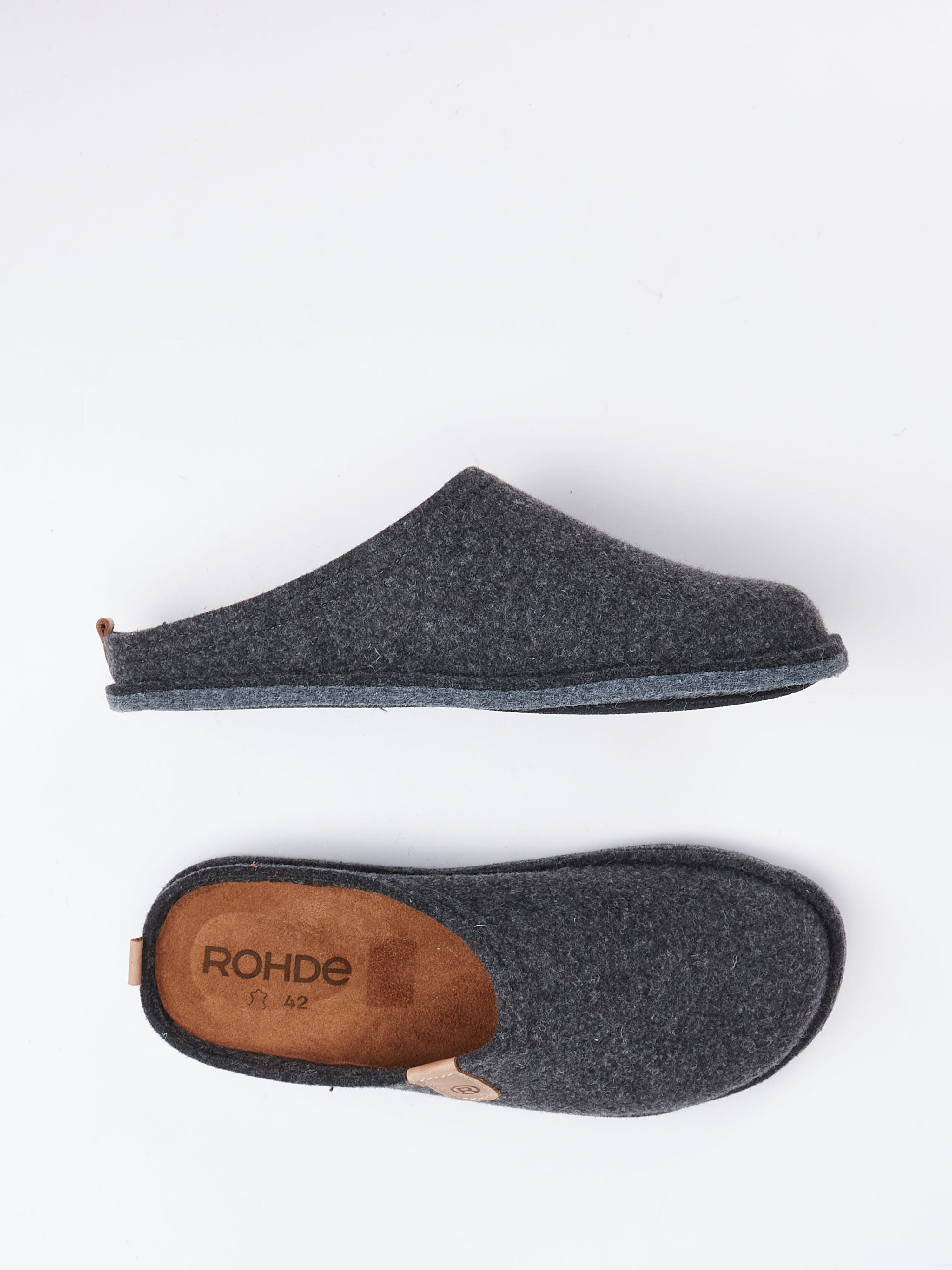Pantolette grau 7463409005104