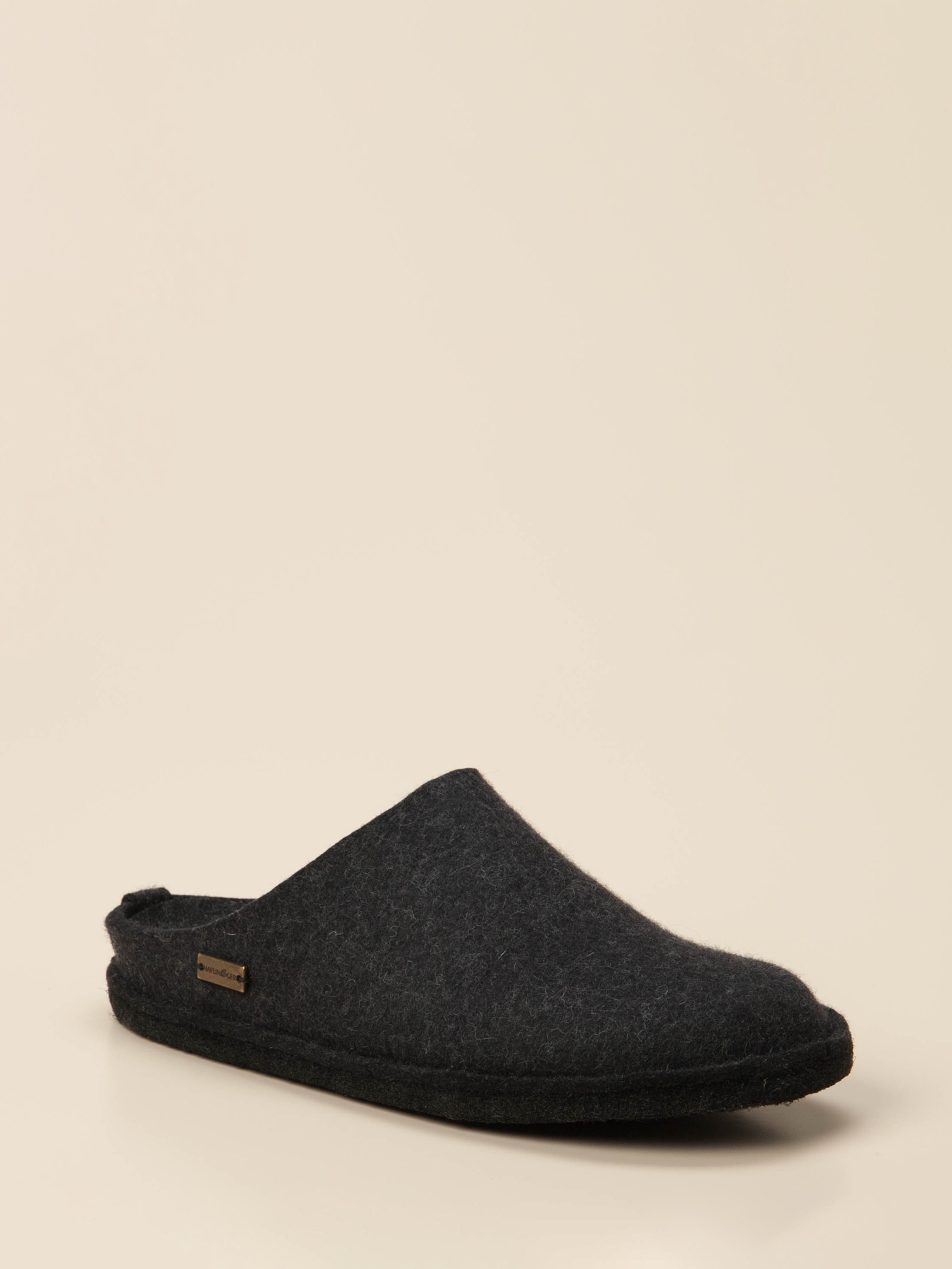 Pantolette grau 746340901406
