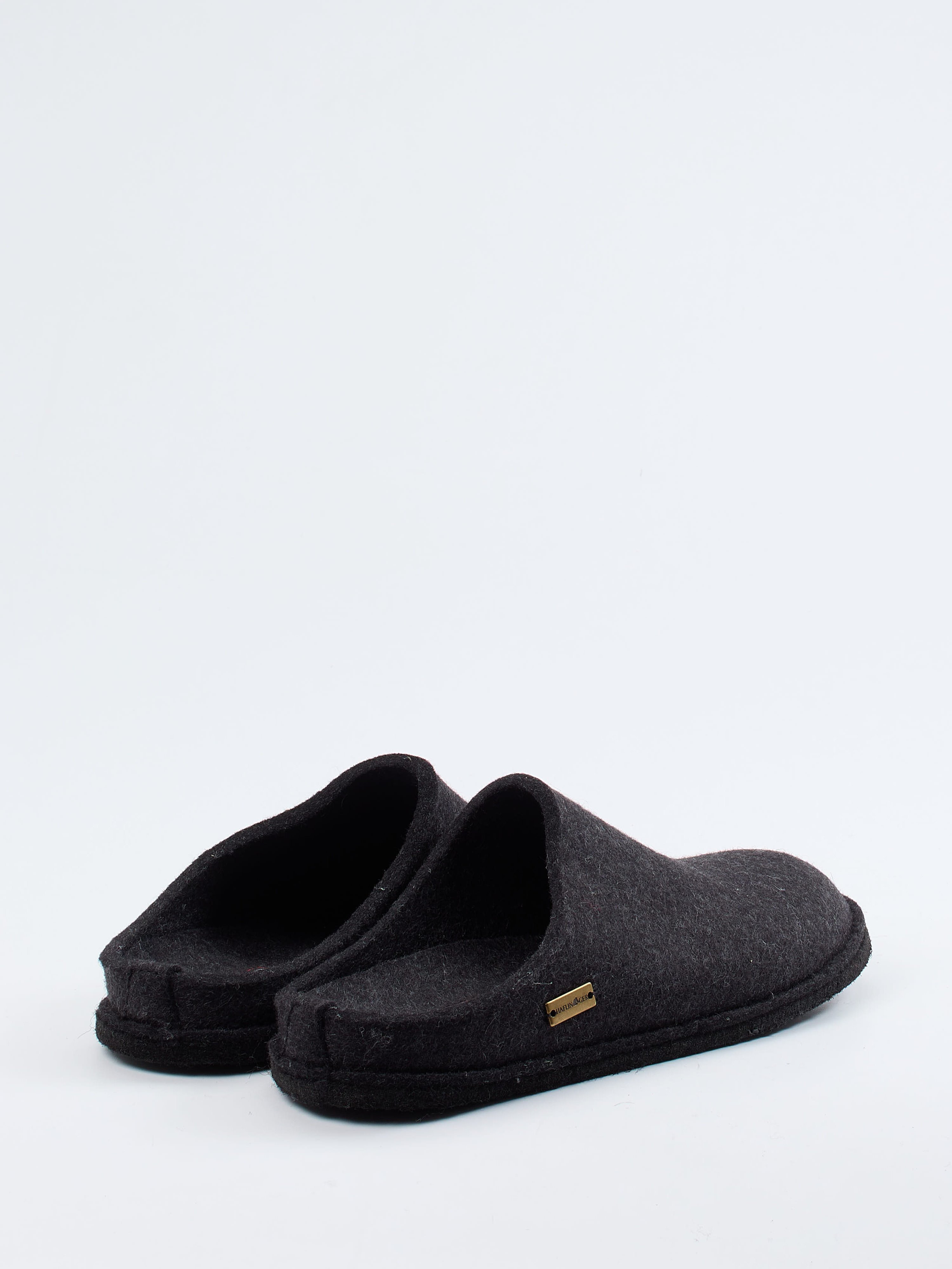 Pantolette grau 7463409001403