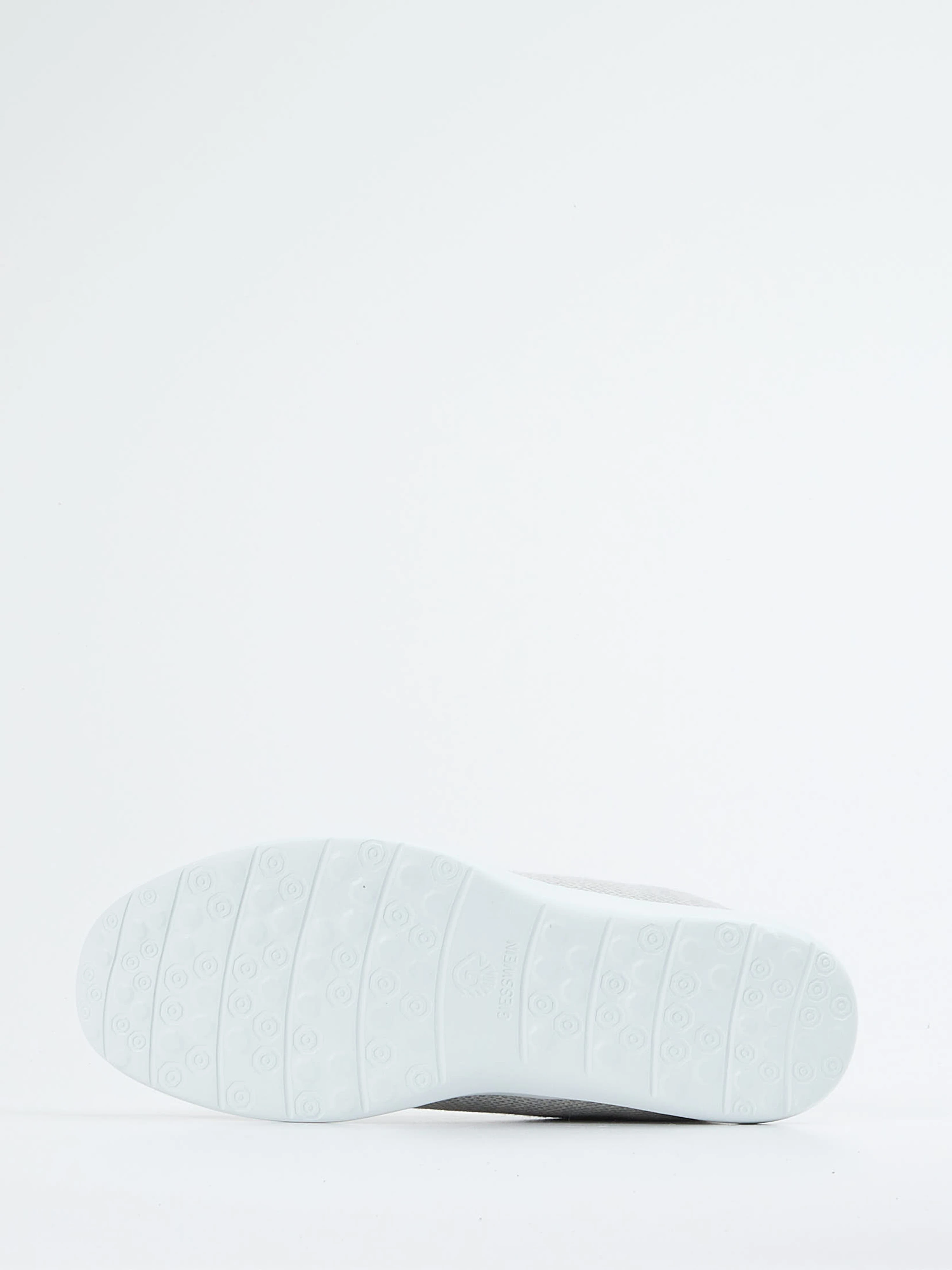 Pantolette grau 7413499000205