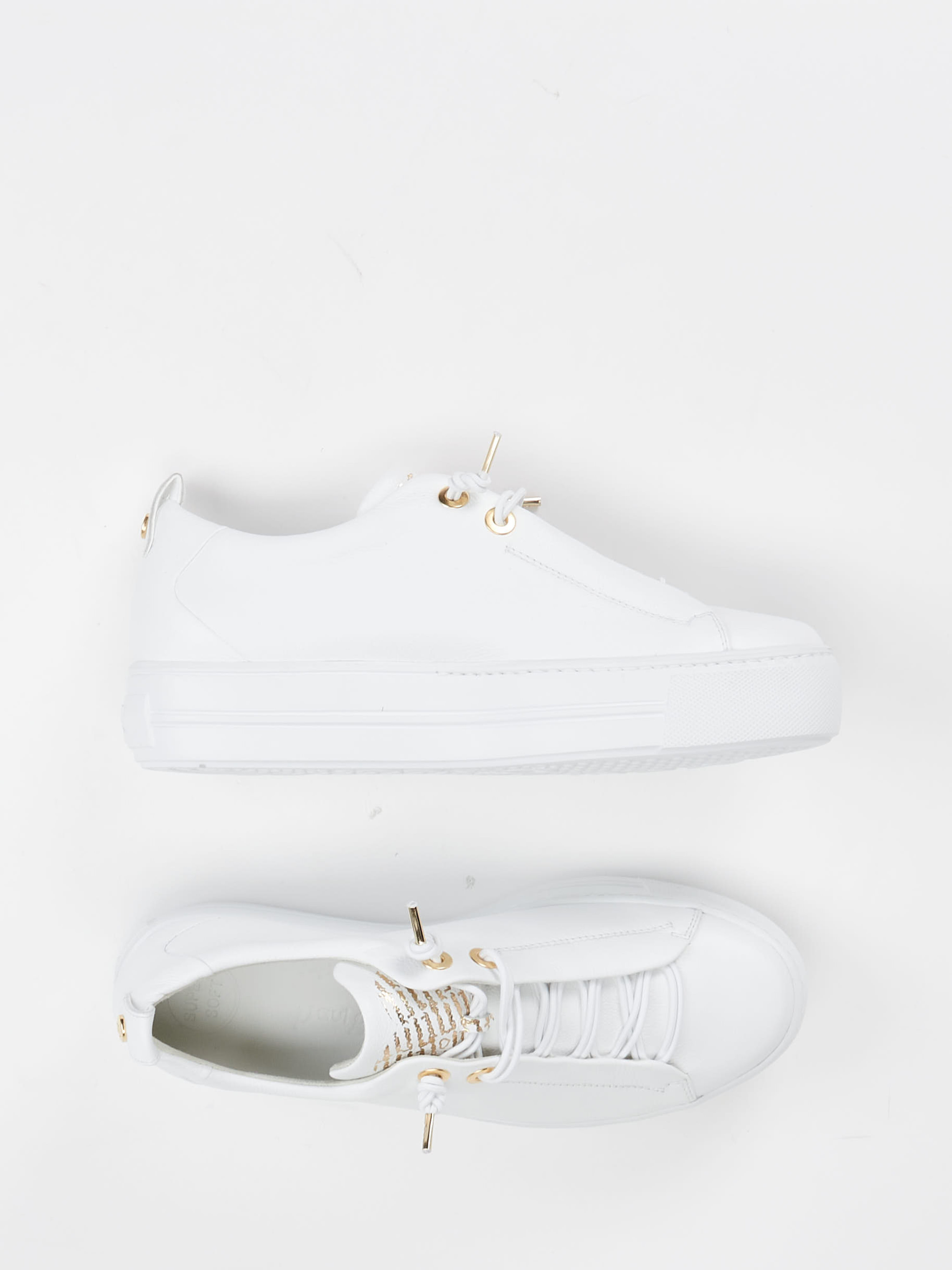 Sneaker weiß 1663799023404