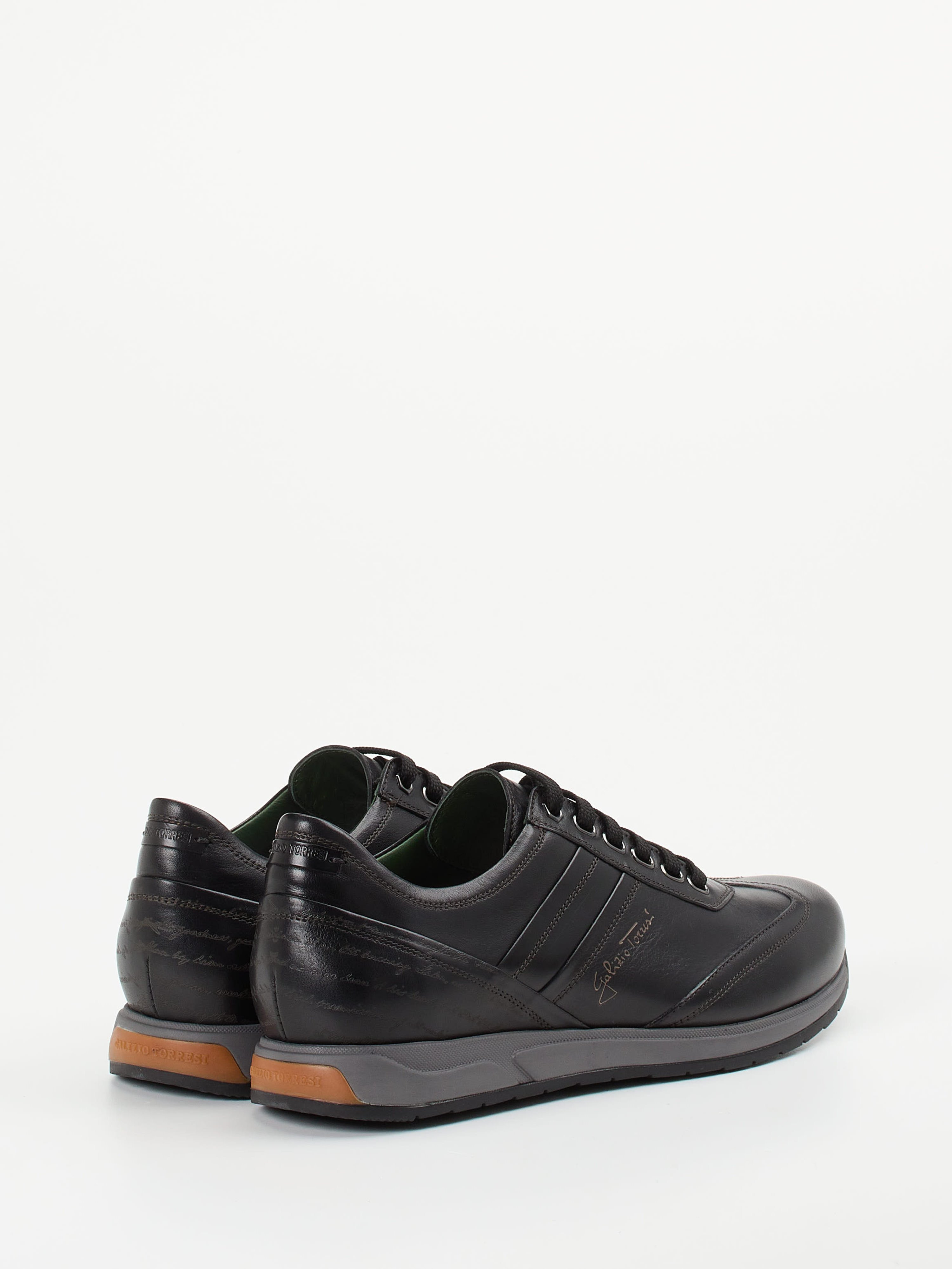 Sneaker schwarz 4661009055803