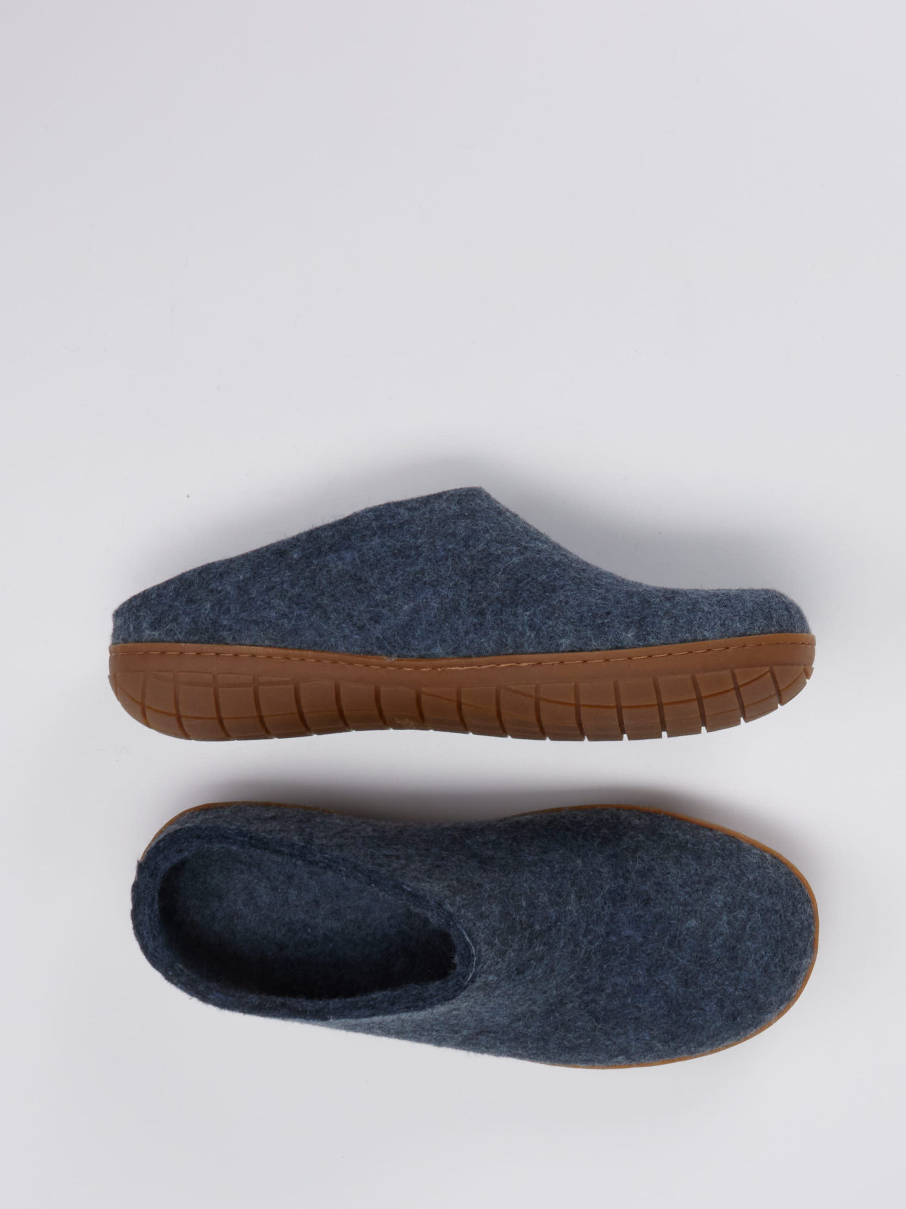 Pantolette blau 7463109002904