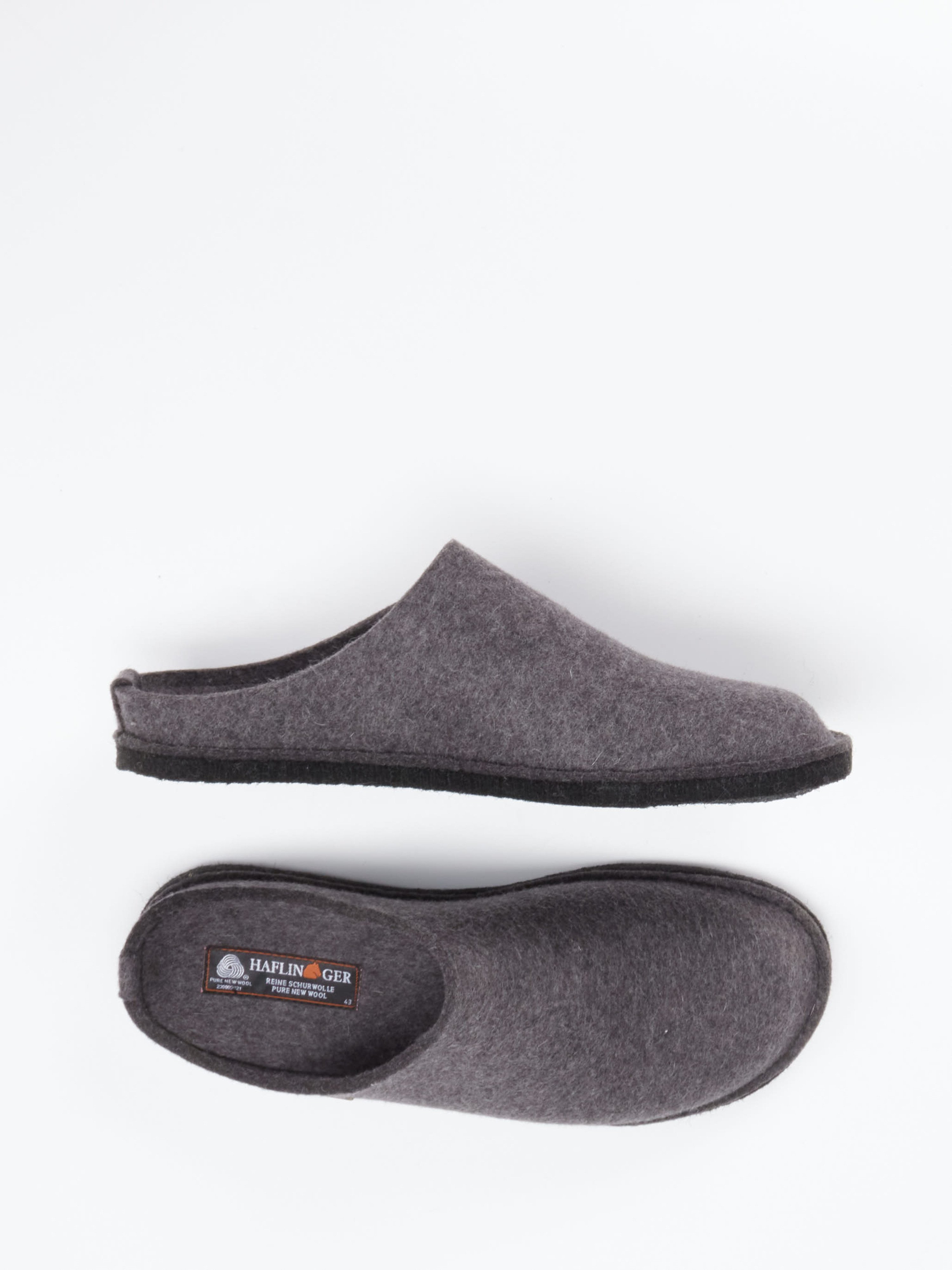 Pantolette grau 7463459001404