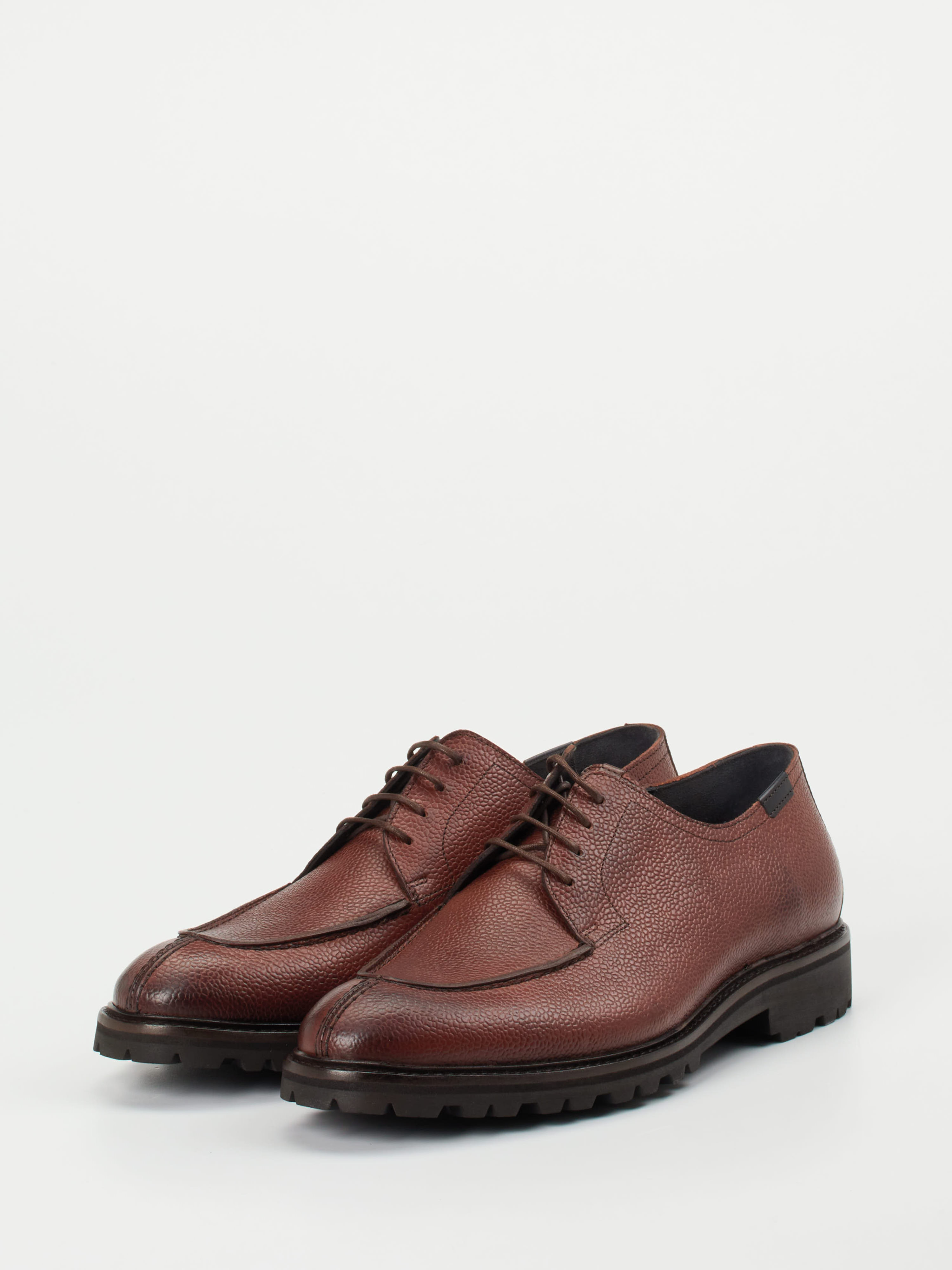 Schnürschuh braun 4610229037402