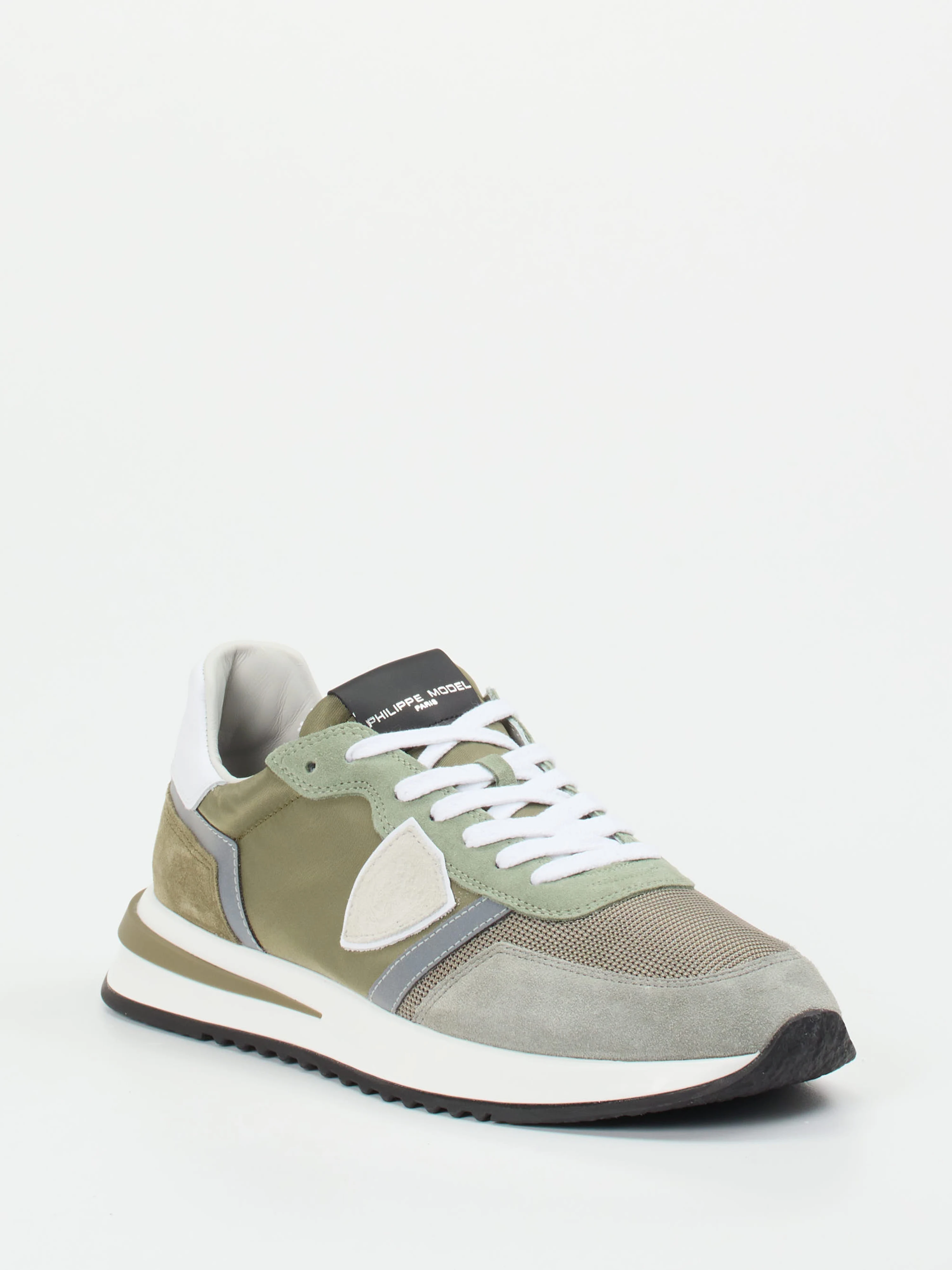 Sneaker