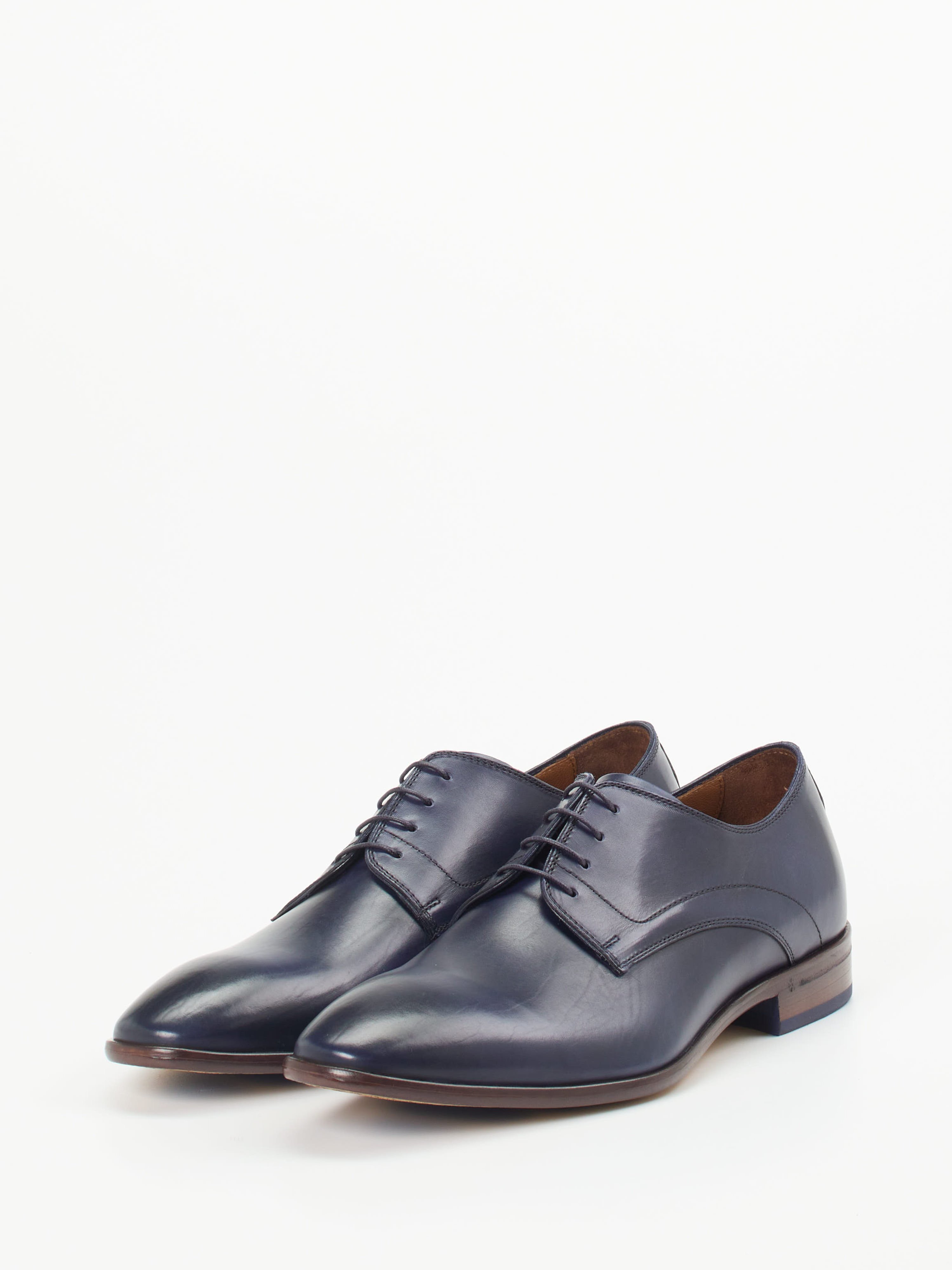 Schnürschuh