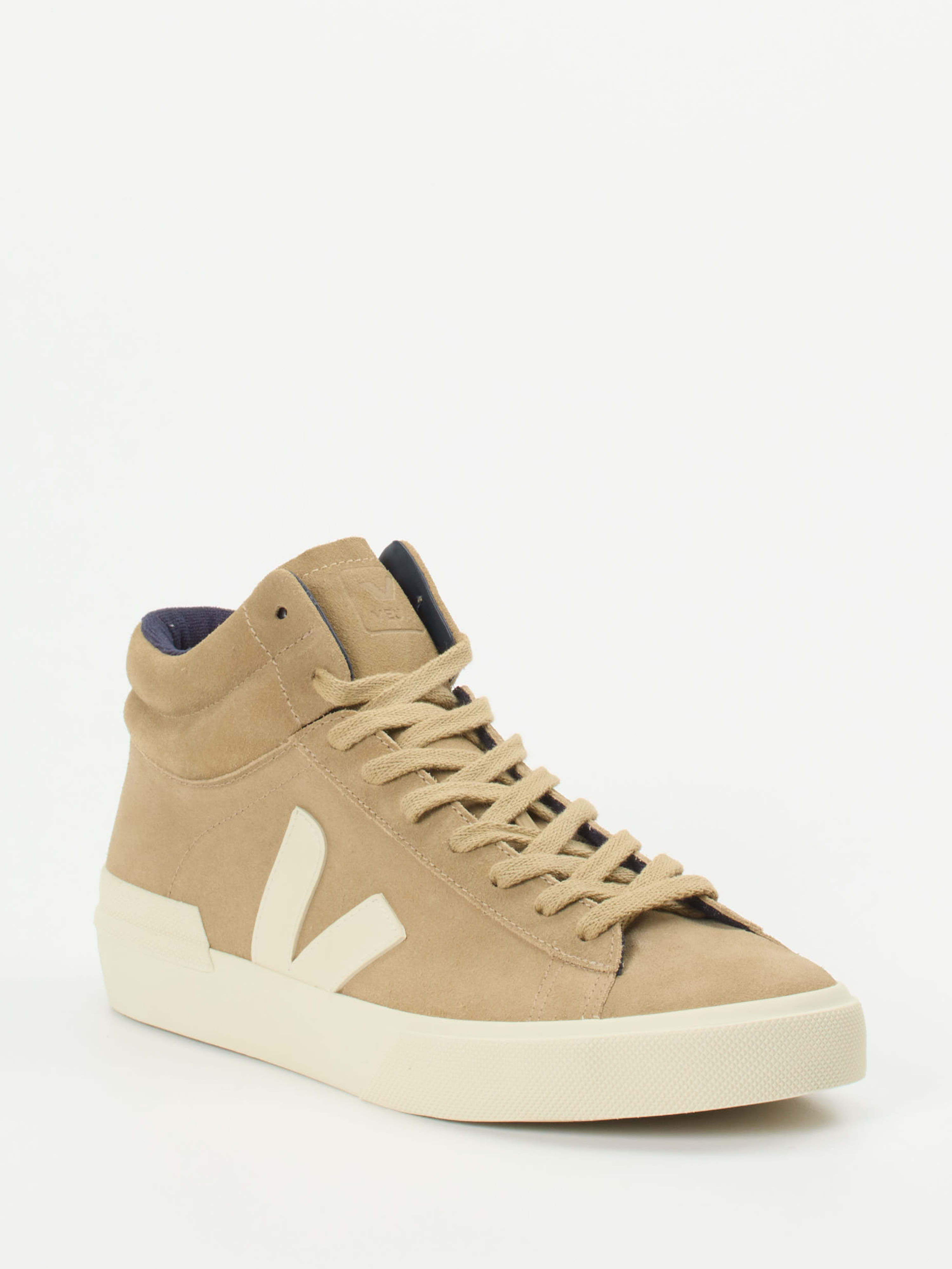 Sneaker high