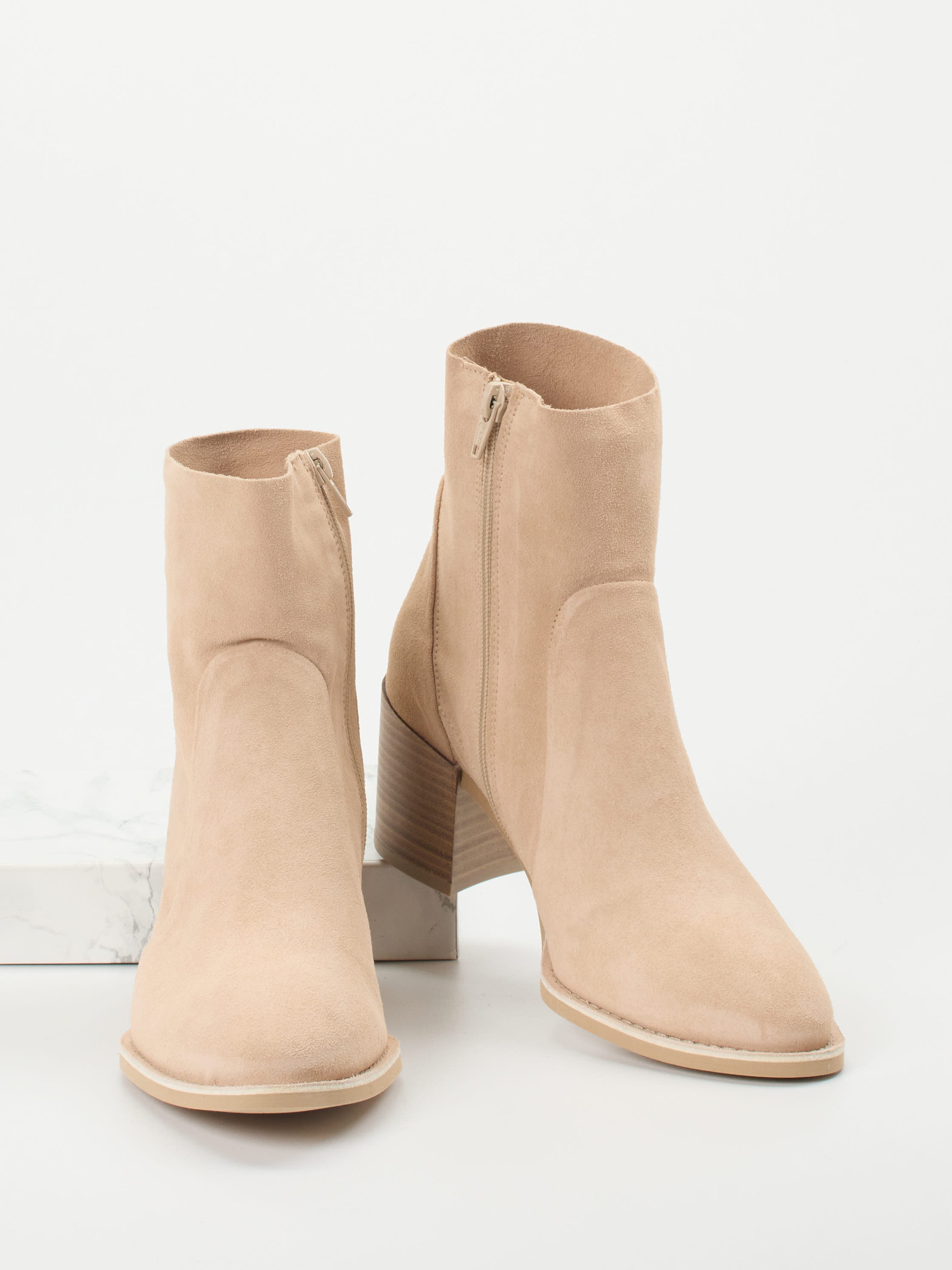 Stiefelette beige 1739359000304