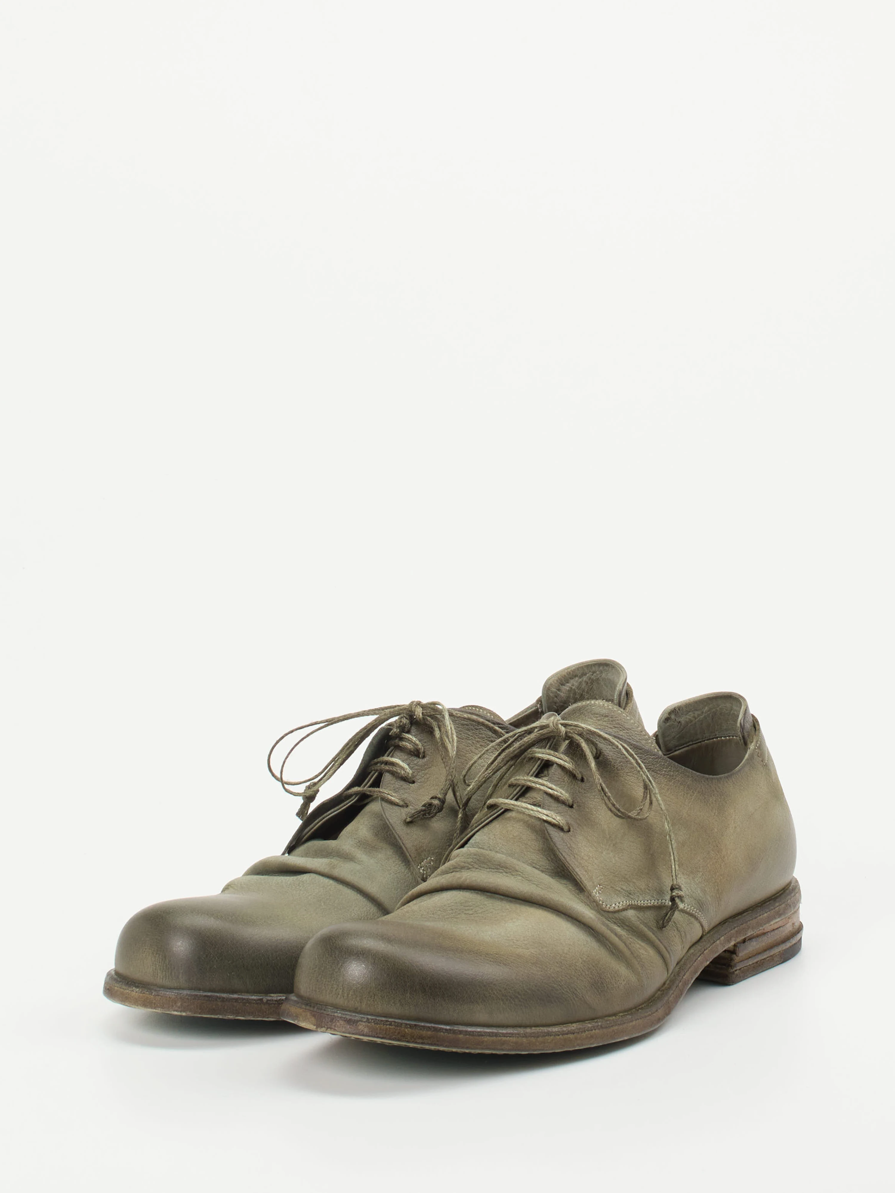 Schnürschuh