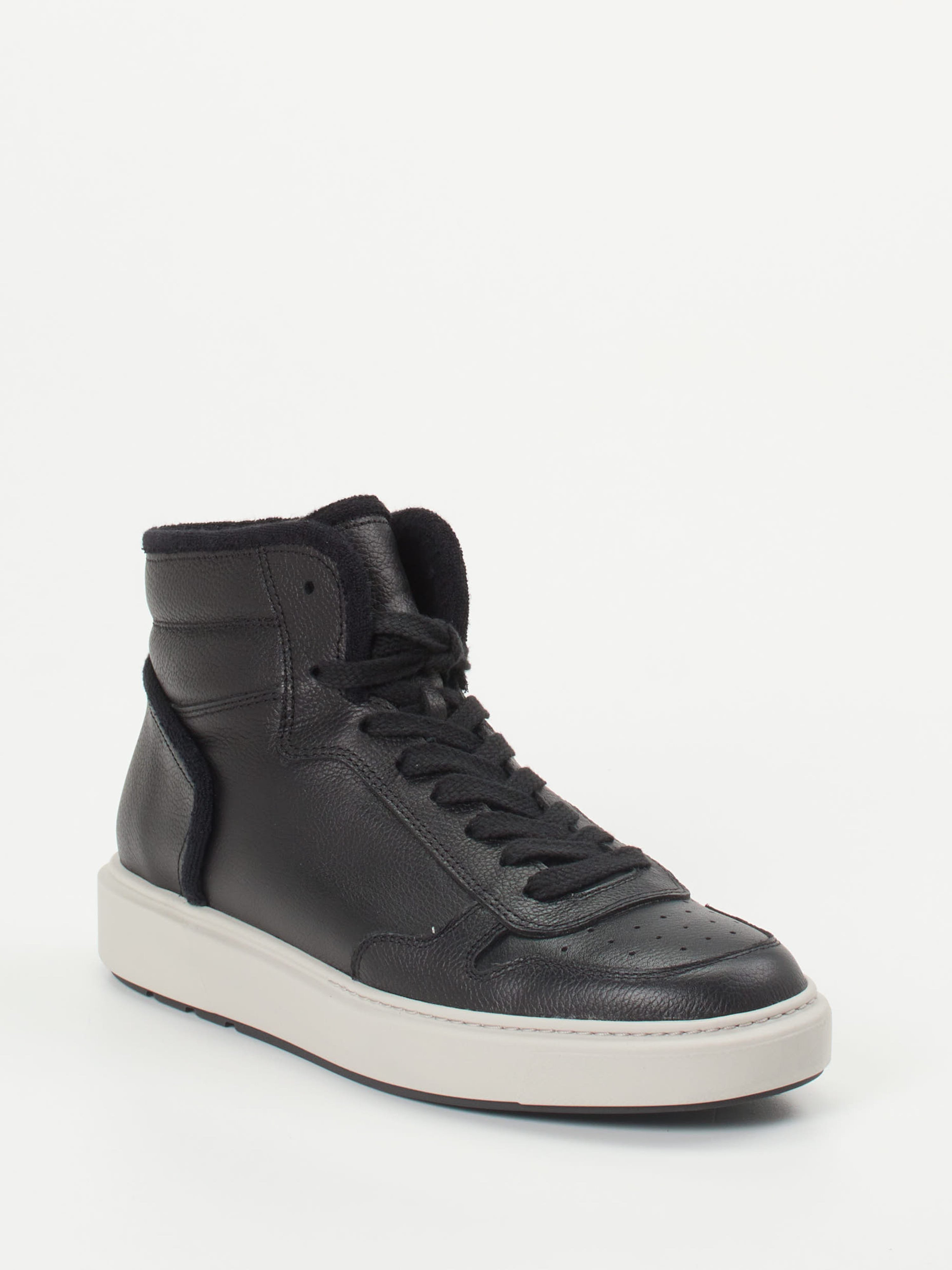 Sneaker High schwarz 1673009003806
